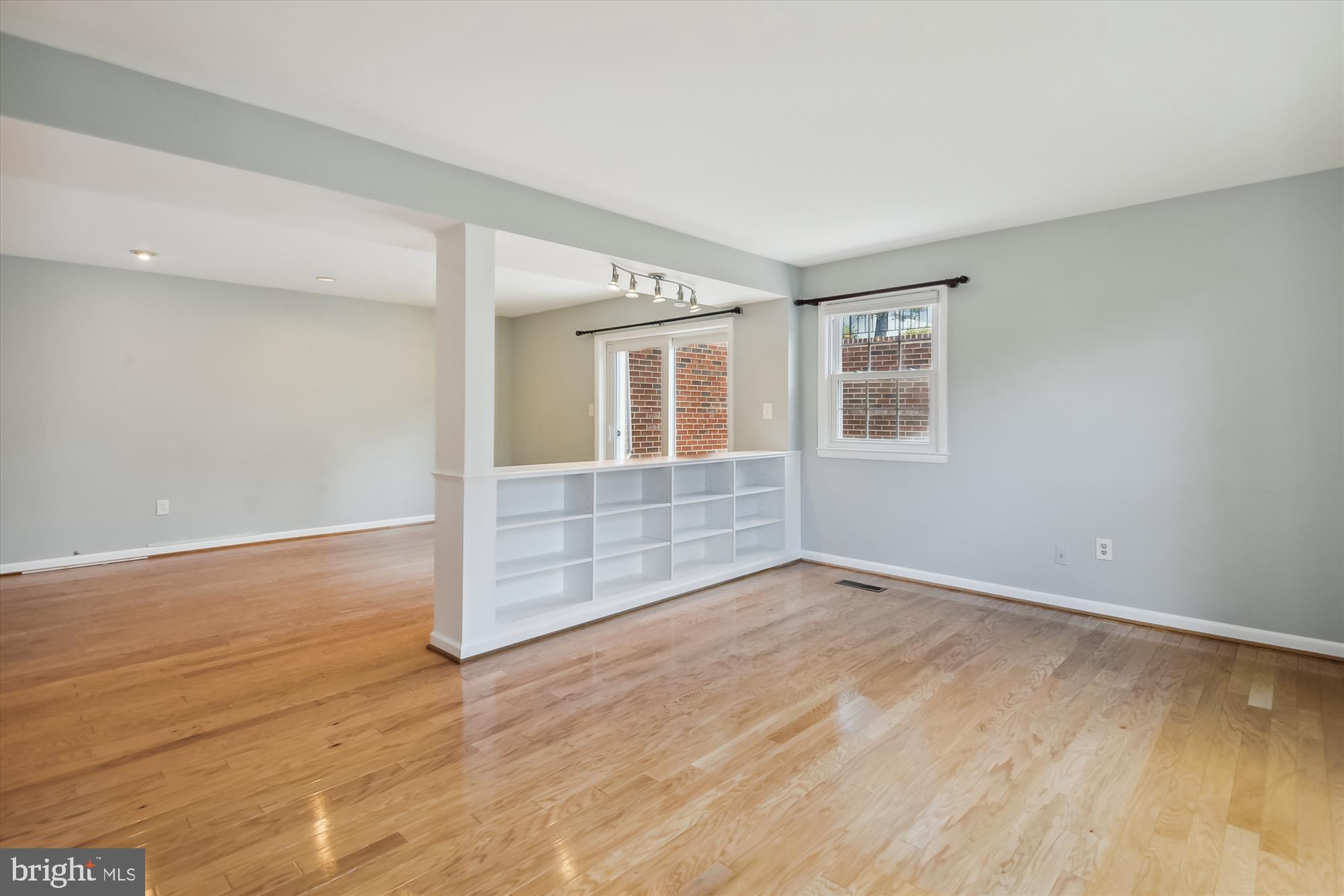 STONEWALL MANOR - Residential Lease