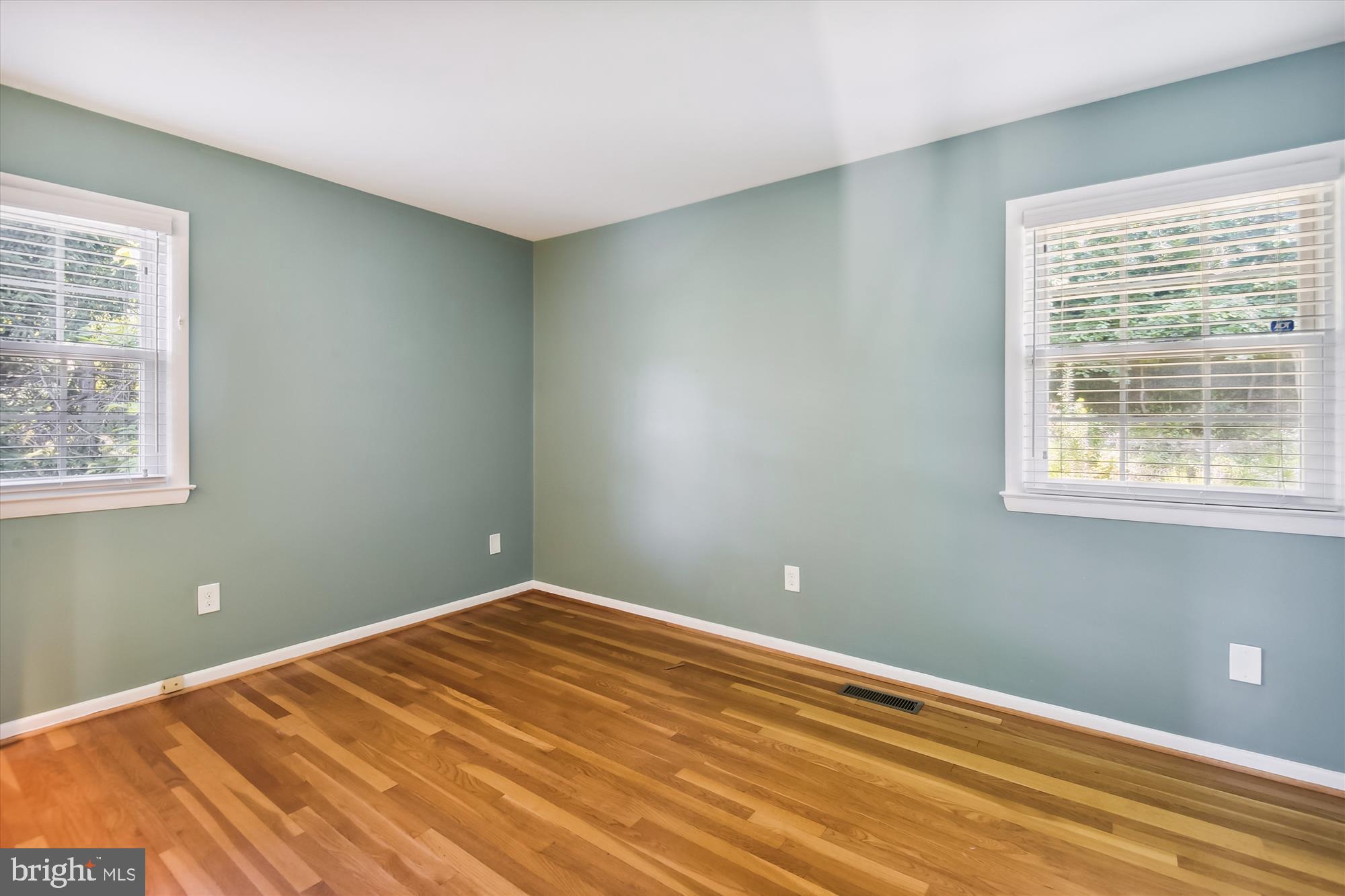 STONEWALL MANOR - Residential Lease