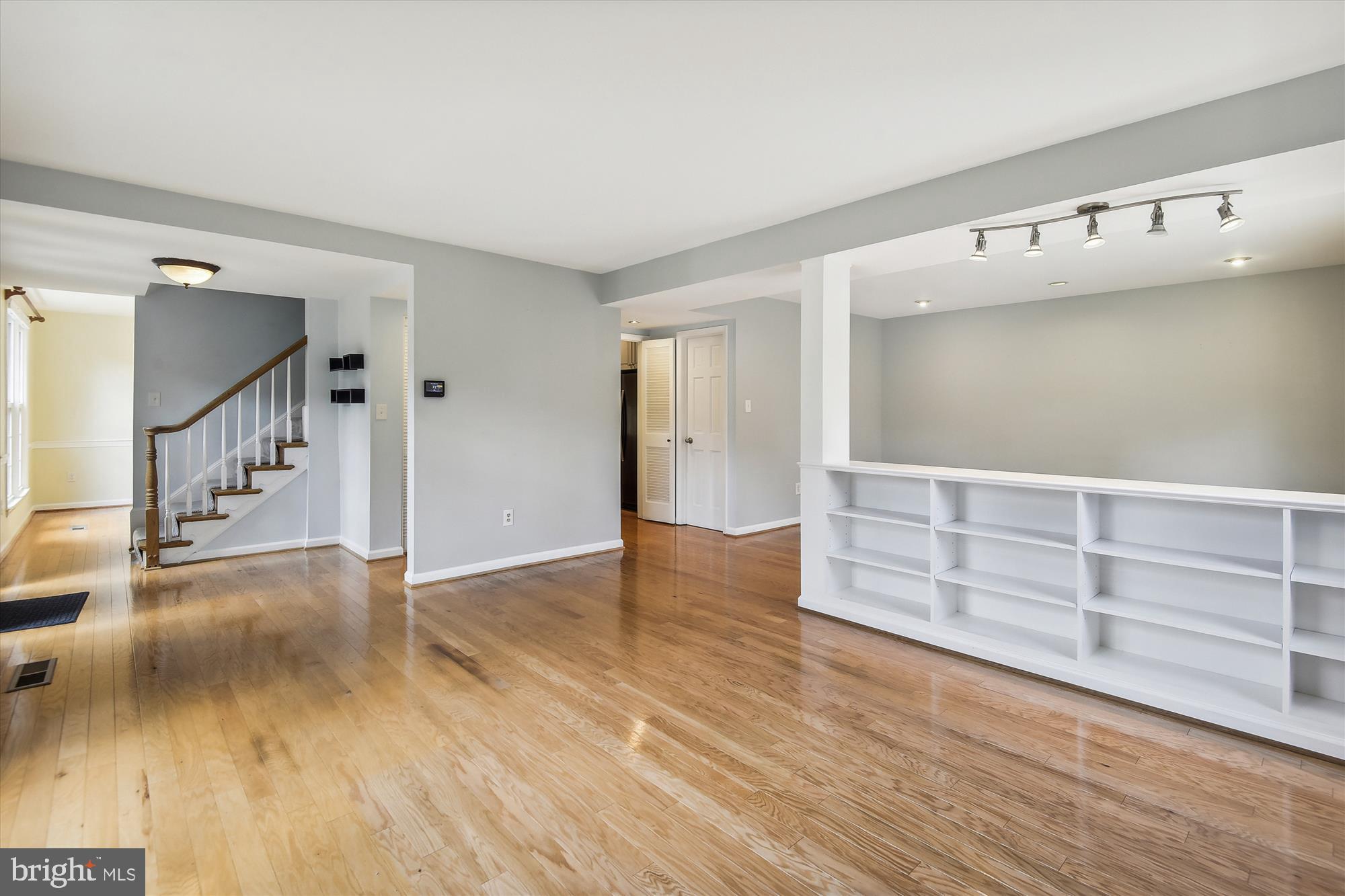 STONEWALL MANOR - Residential Lease