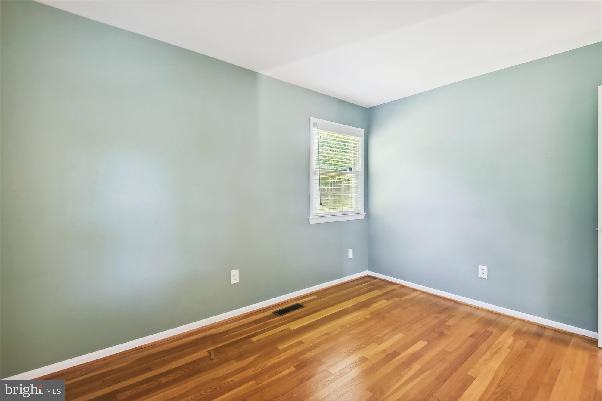 STONEWALL MANOR - Residential Lease