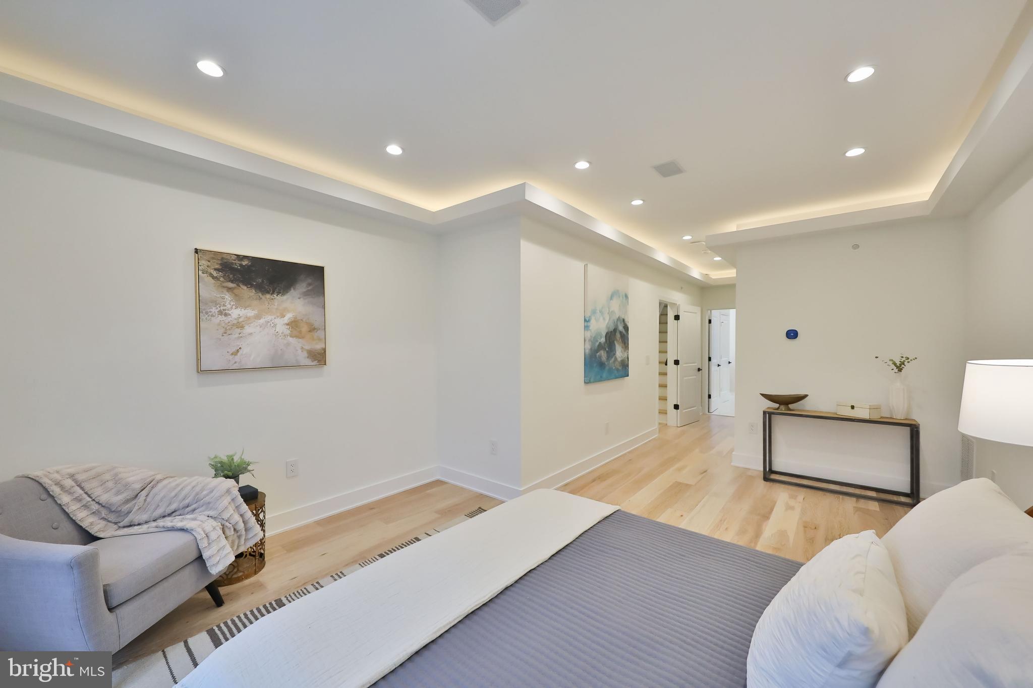 POINT BREEZE - Residential
