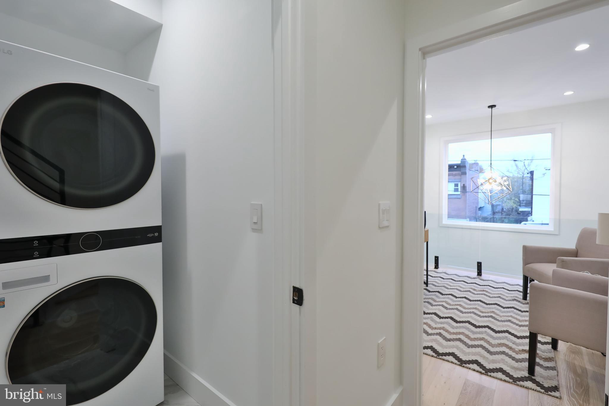 POINT BREEZE - Residential