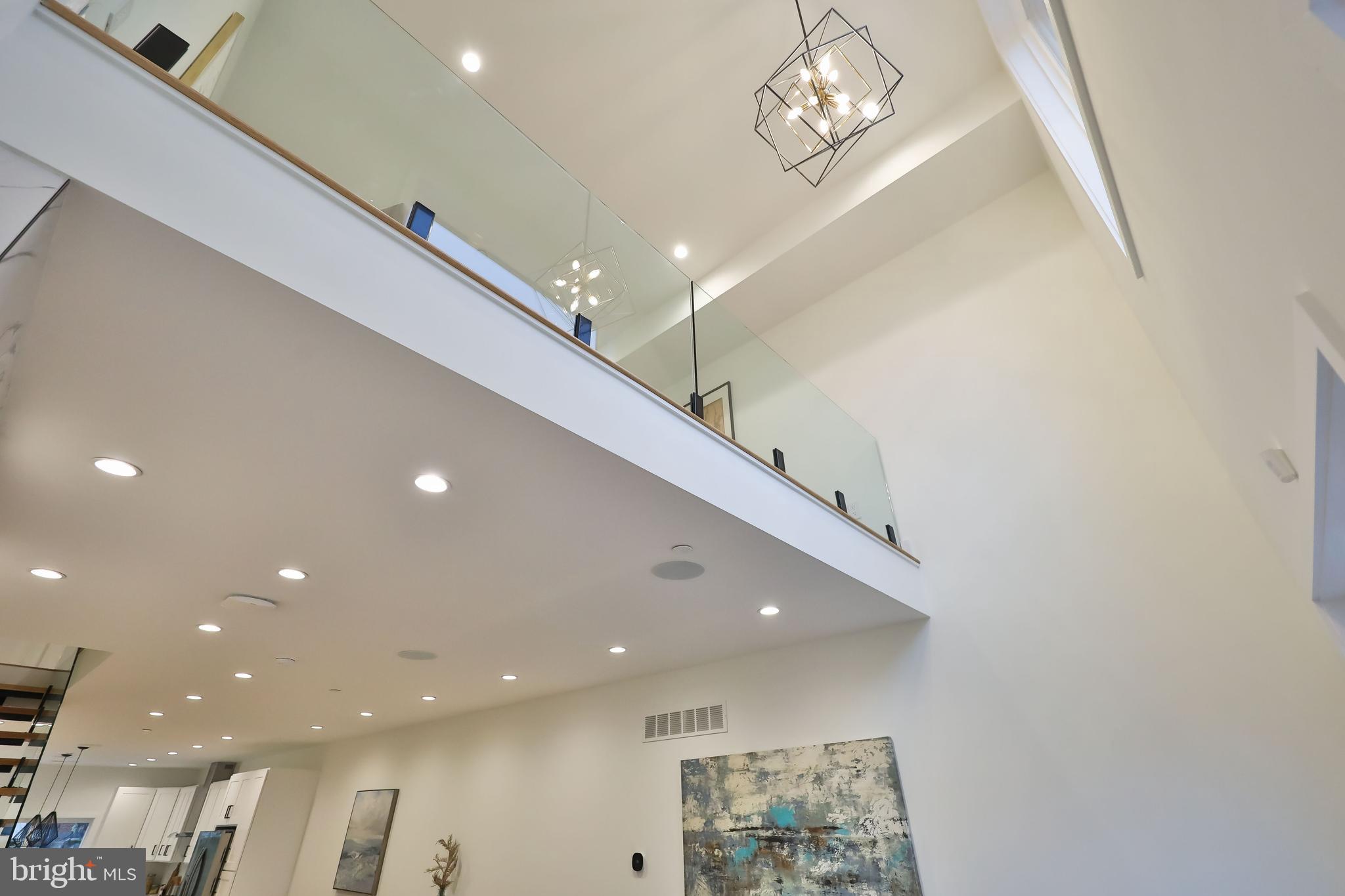 POINT BREEZE - Residential