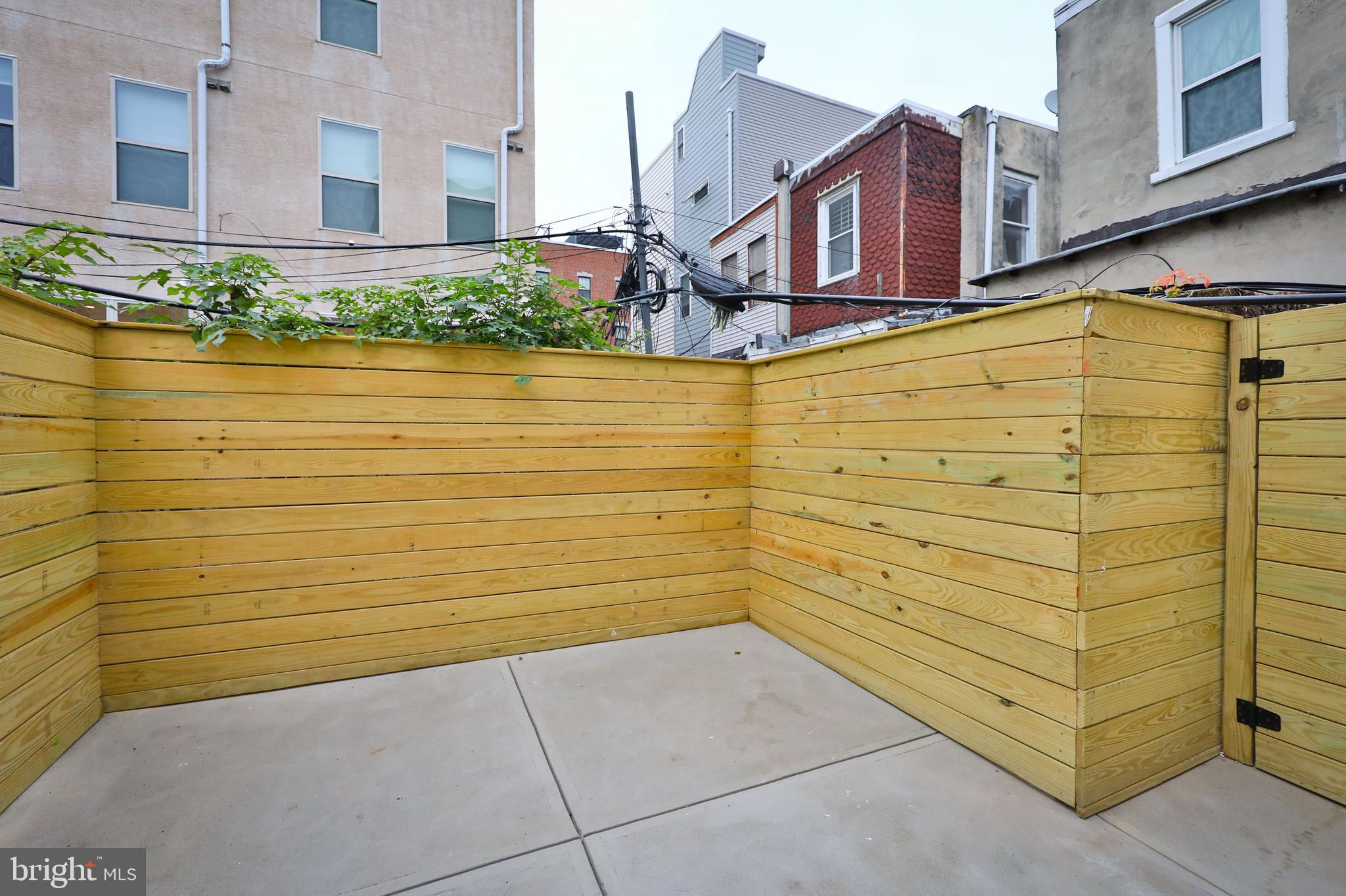 POINT BREEZE - Residential