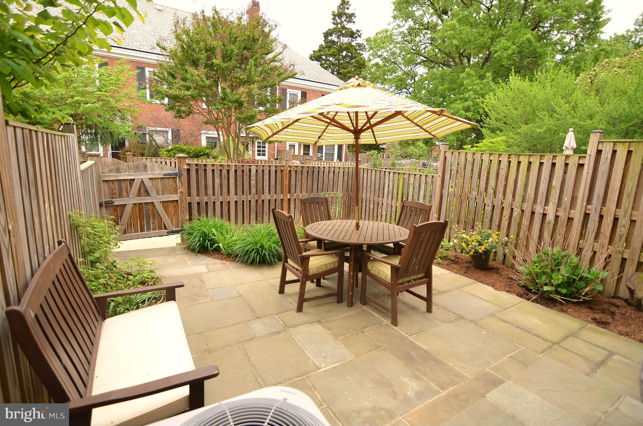 FAIRLINGTON ARBORS - Residential