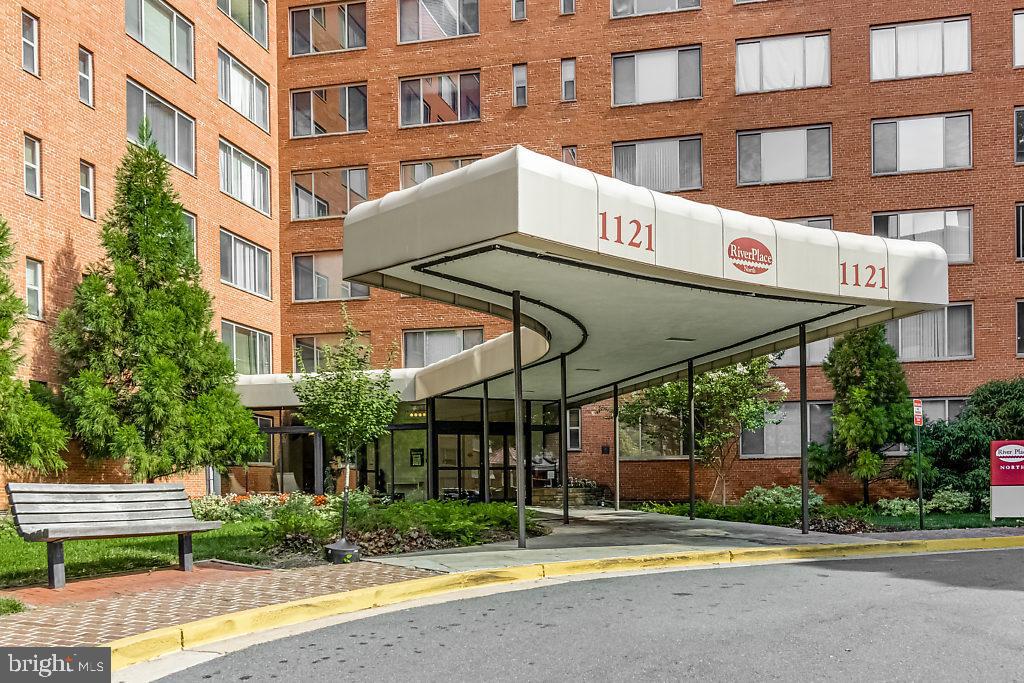 1121 ARLINGTON BOULEVARD 707