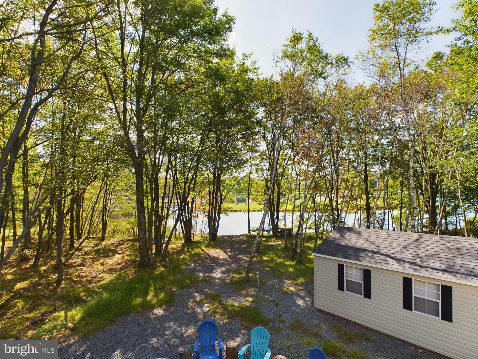 ARROWHEAD  LAKES - Residential