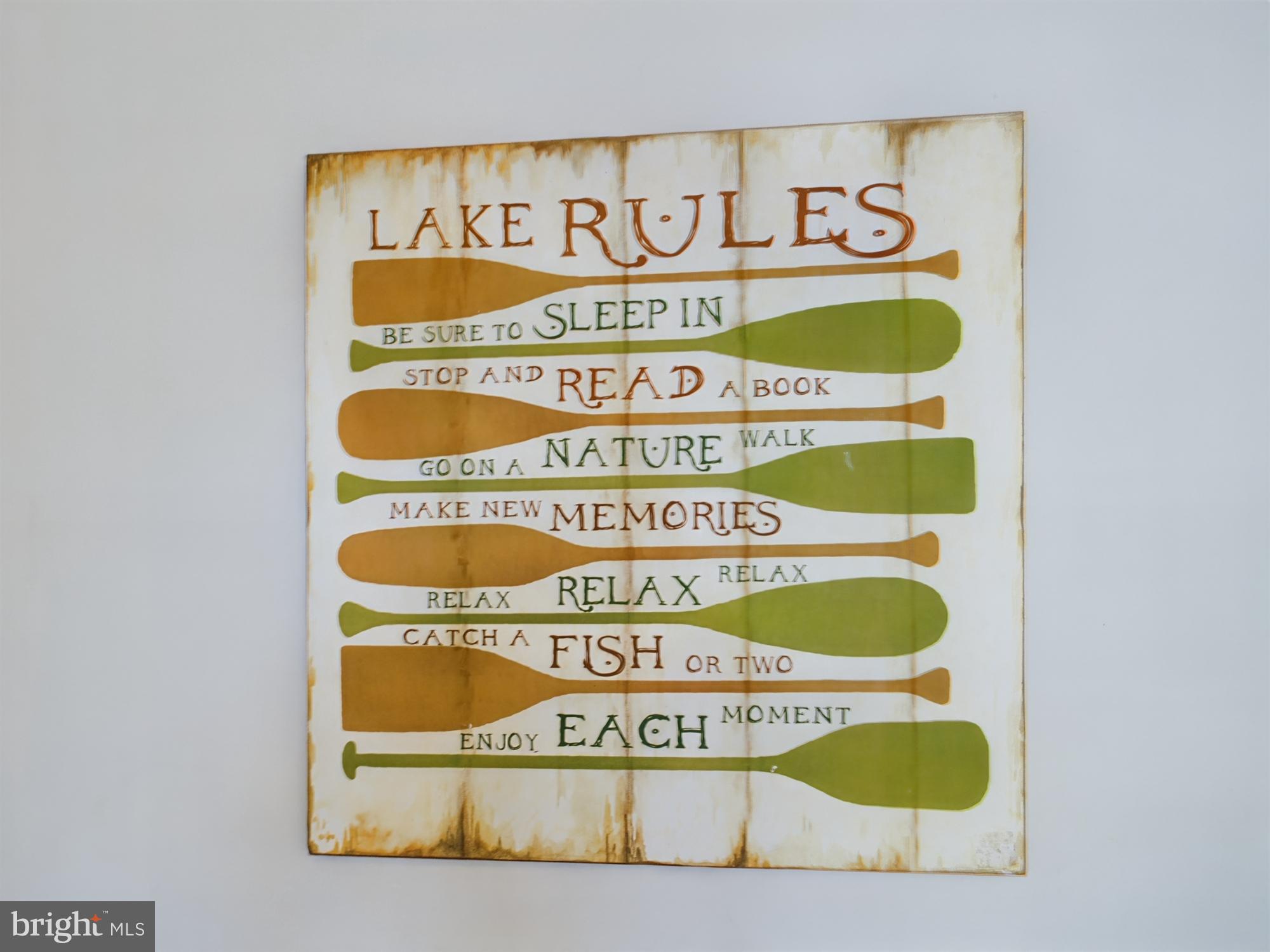 ARROWHEAD  LAKES - Residential