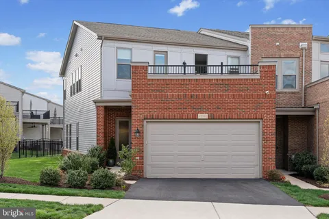 42743 Cumulus Terrace, Ashburn, VA MLS: VALO2093236