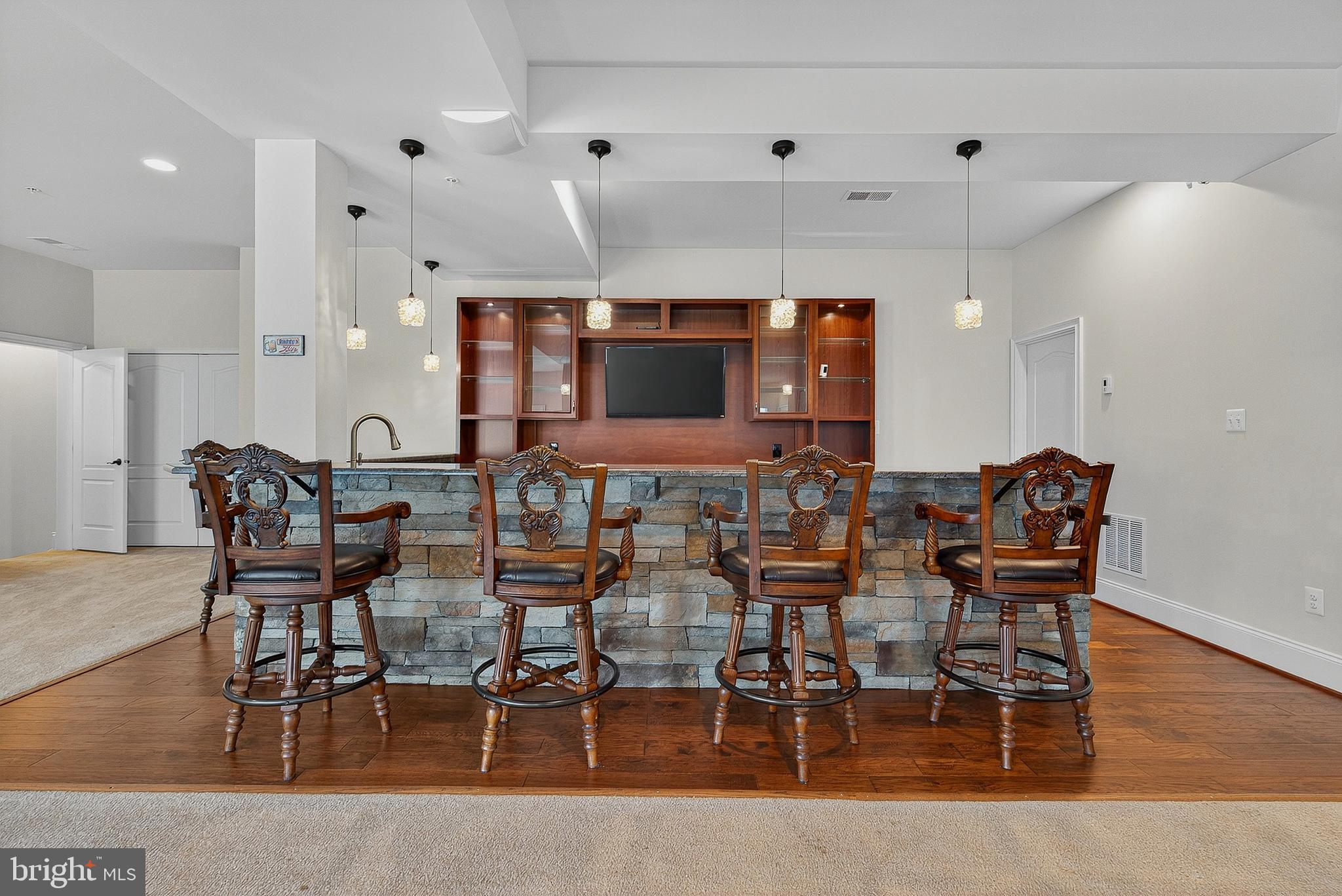 THE RESERVE AT TRIADELPHIA CROSSING - Residential