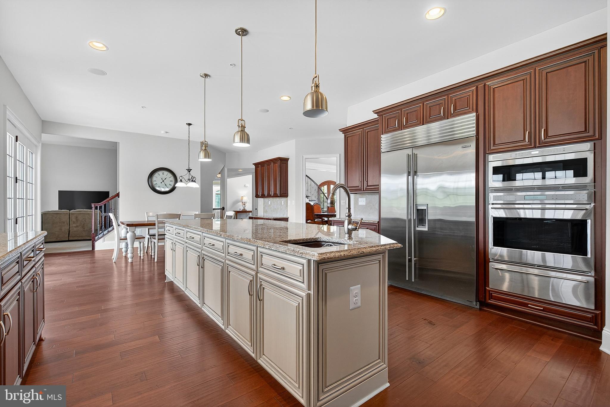 THE RESERVE AT TRIADELPHIA CROSSING - Residential