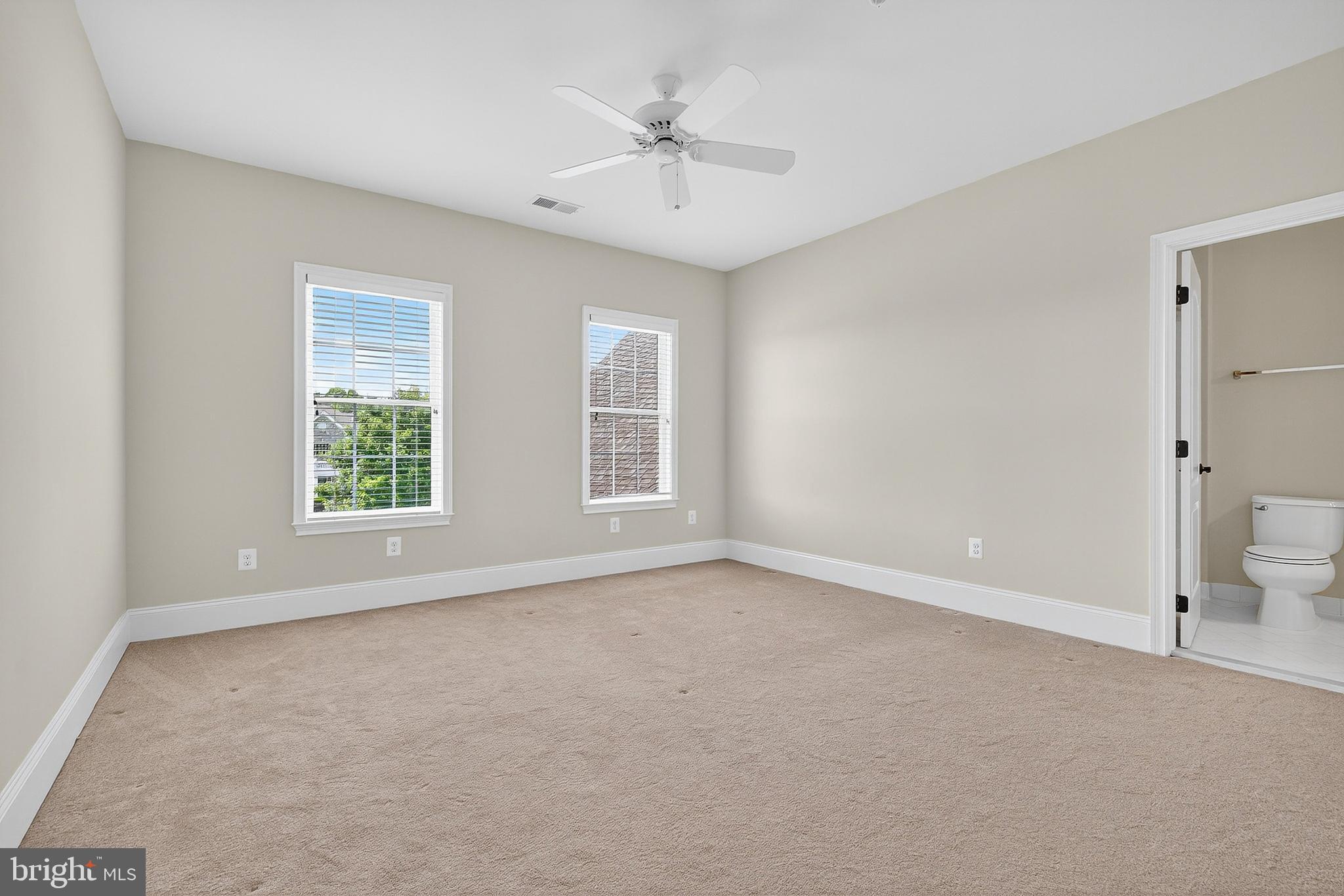 THE RESERVE AT TRIADELPHIA CROSSING - Residential