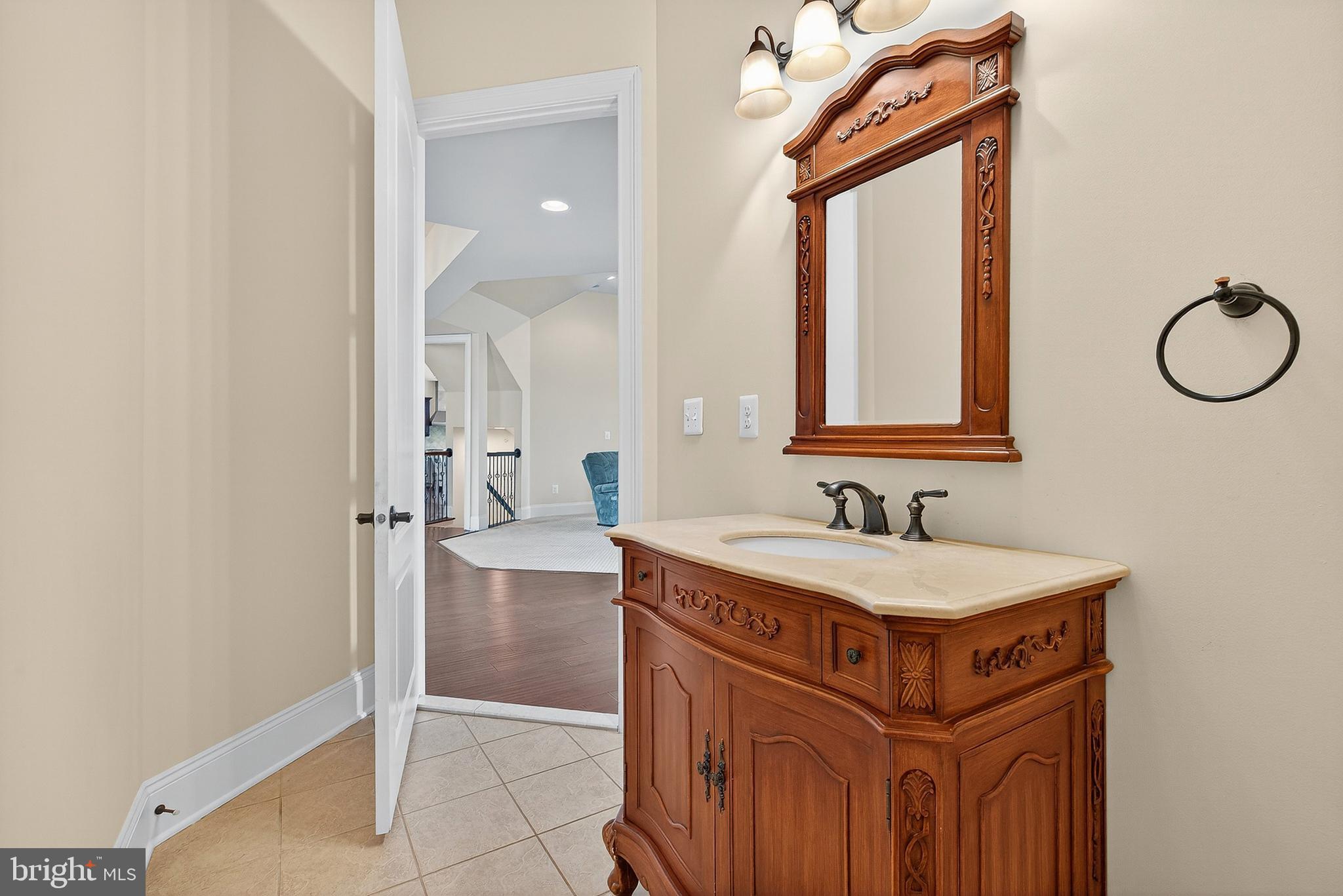 THE RESERVE AT TRIADELPHIA CROSSING - Residential