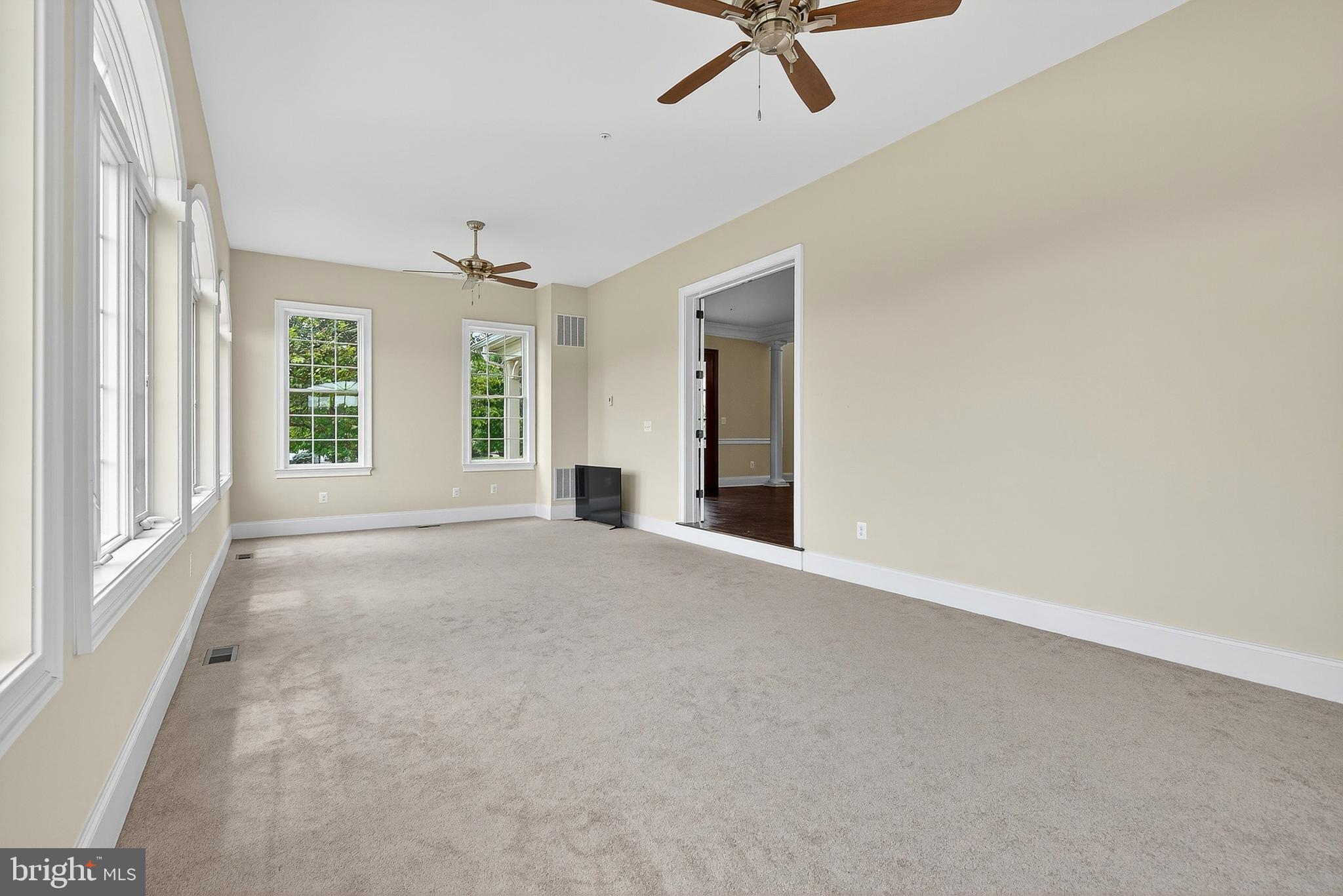 THE RESERVE AT TRIADELPHIA CROSSING - Residential