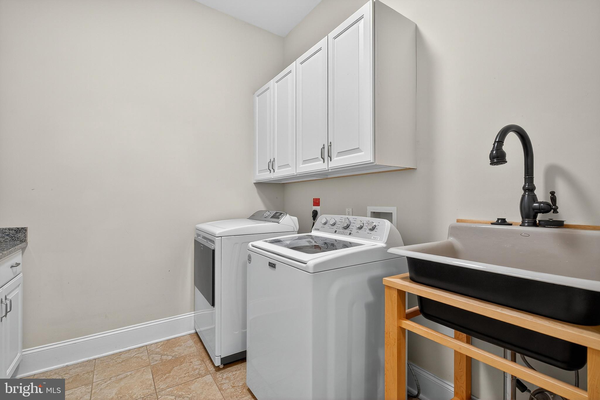 THE RESERVE AT TRIADELPHIA CROSSING - Residential