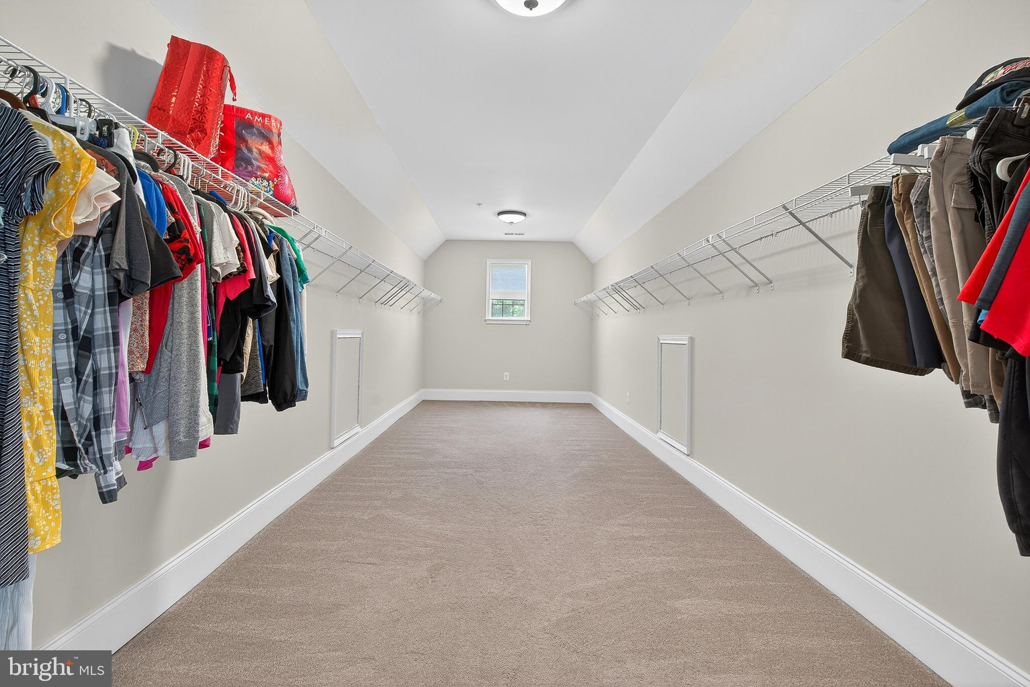 THE RESERVE AT TRIADELPHIA CROSSING - Residential