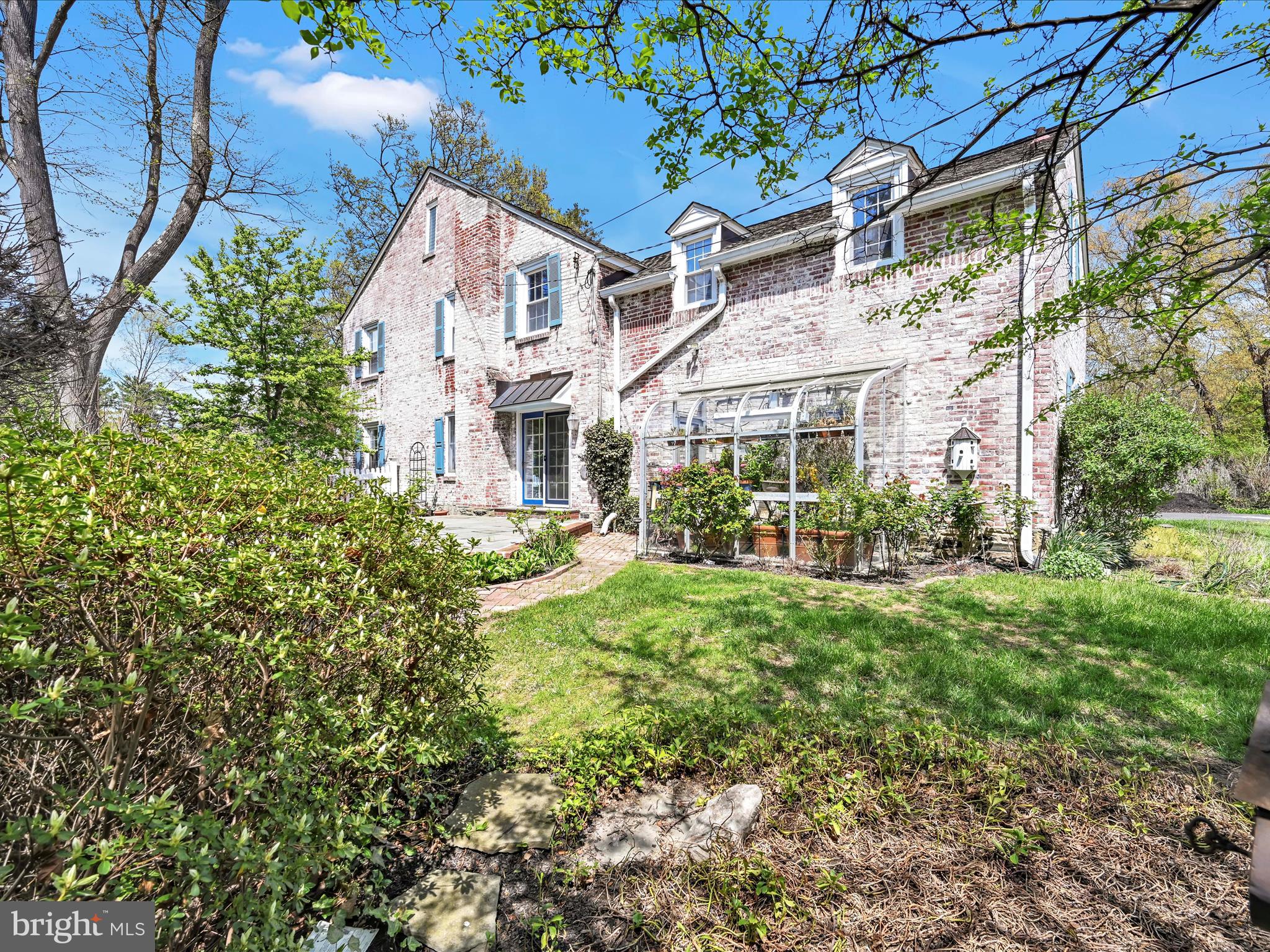 WYNNEWOOD - Residential