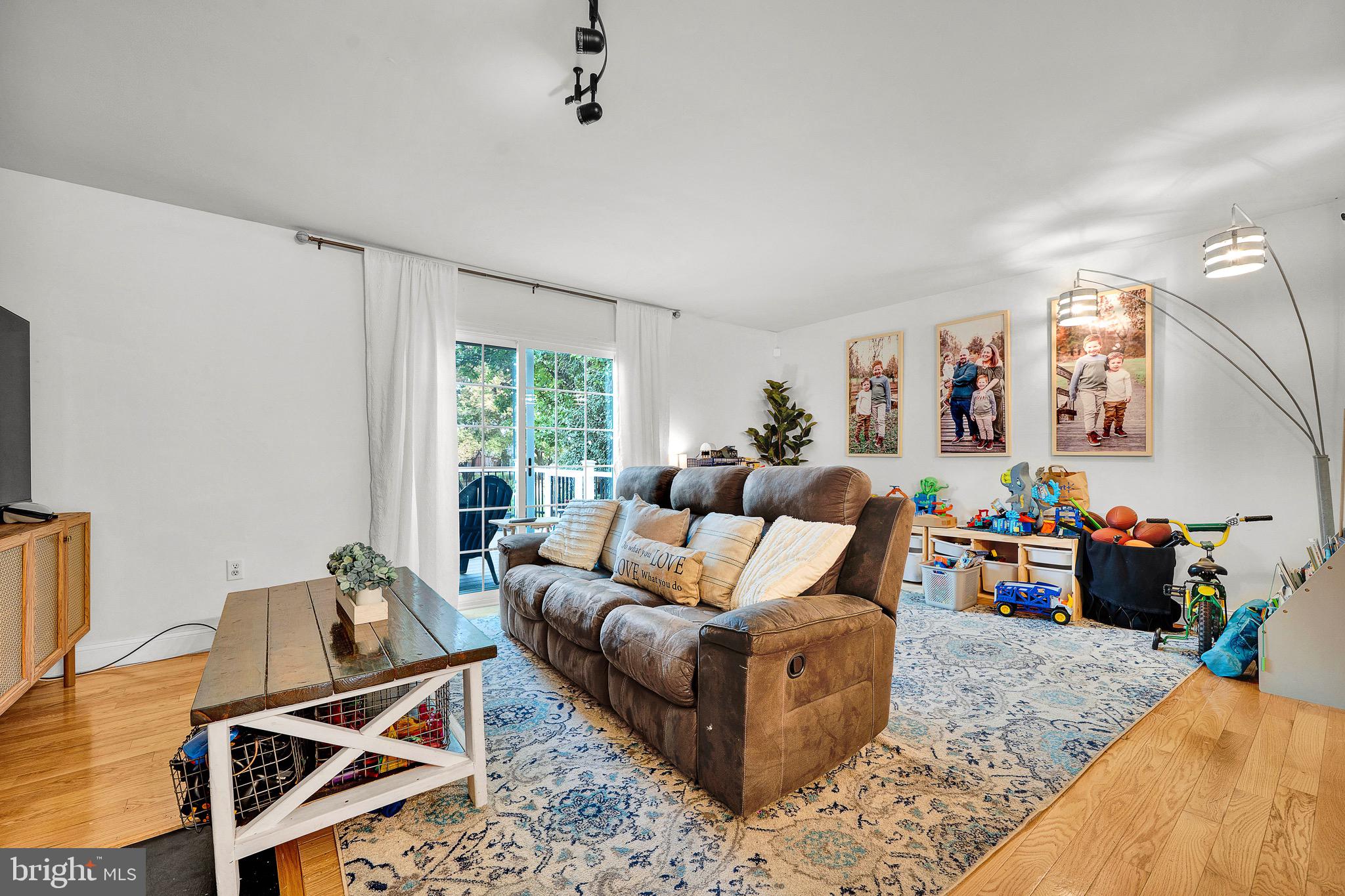 ARROWHEAD - Residential Lease