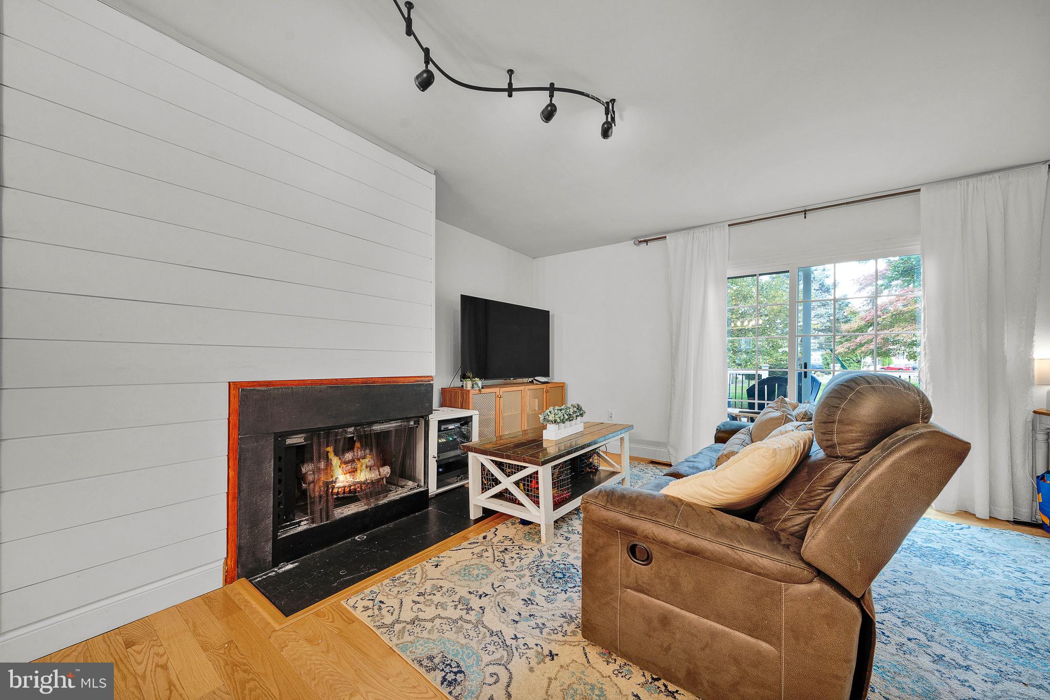 ARROWHEAD - Residential Lease