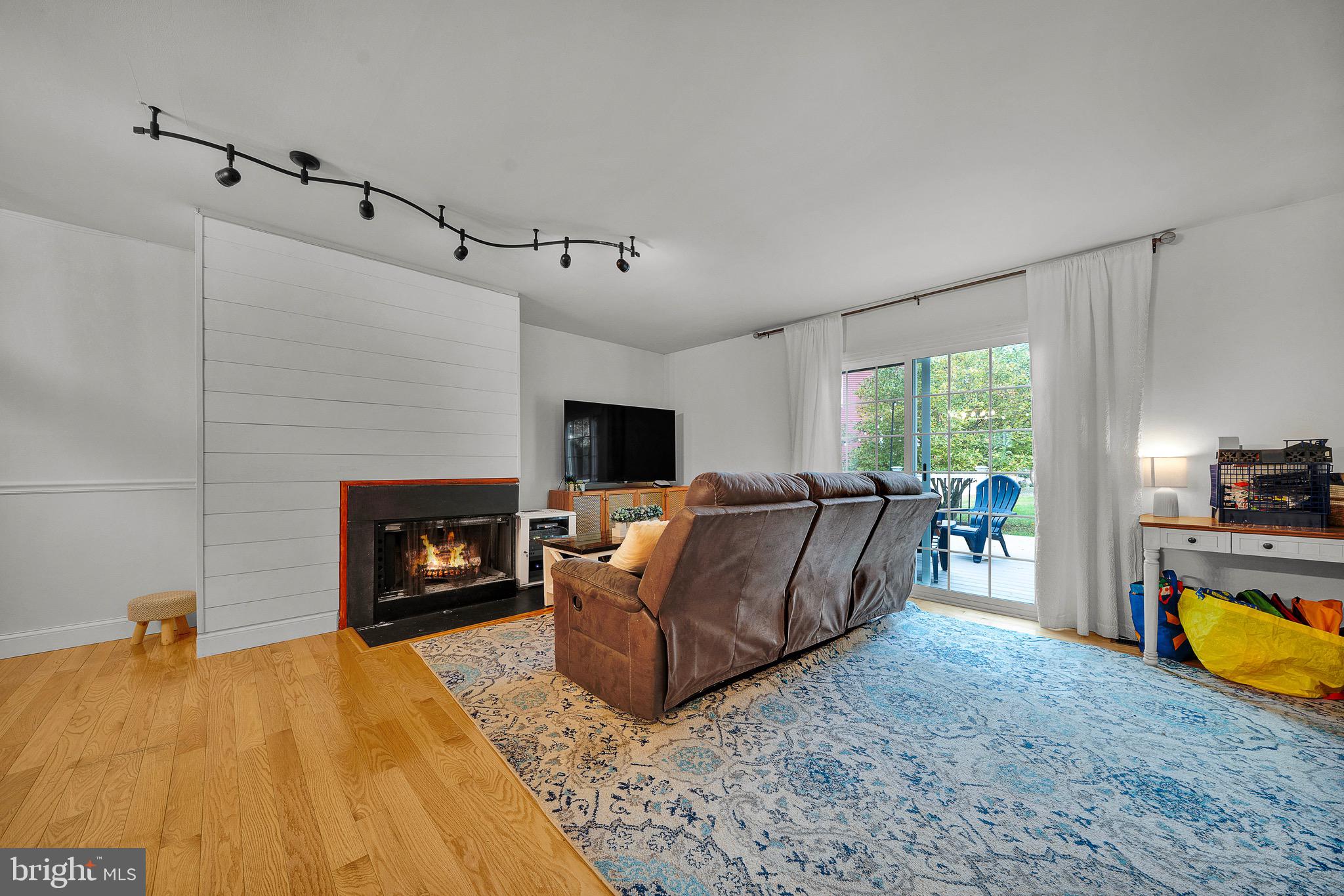 ARROWHEAD - Residential Lease