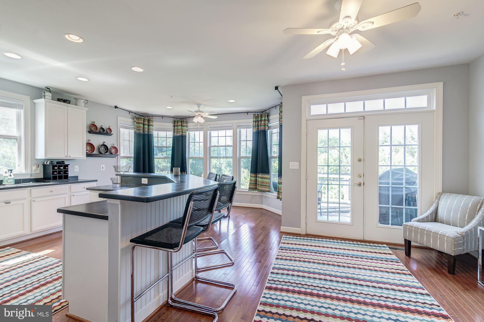 RED ROCK TOWNHOMES - Residential