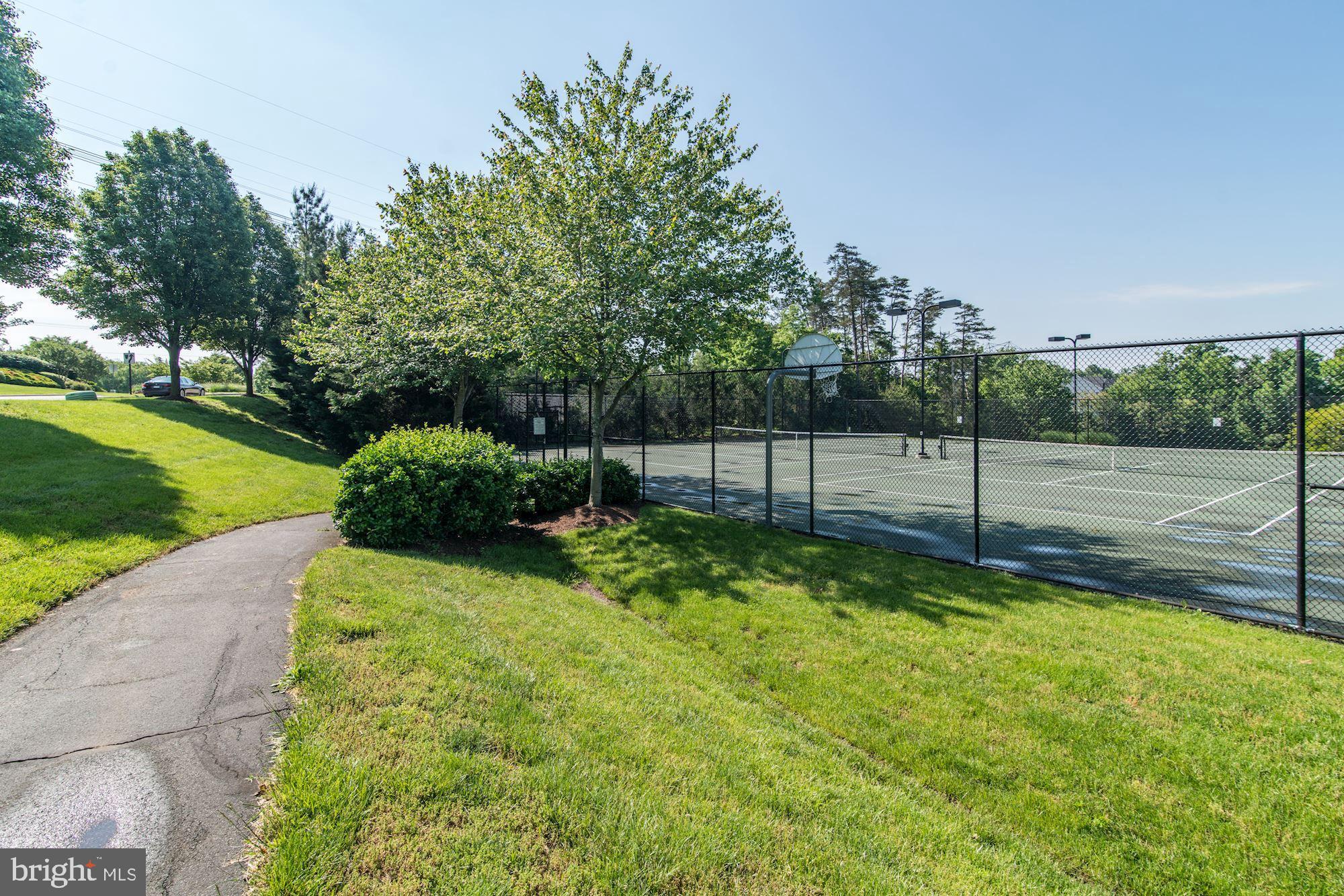 RED ROCK TOWNHOMES - Residential