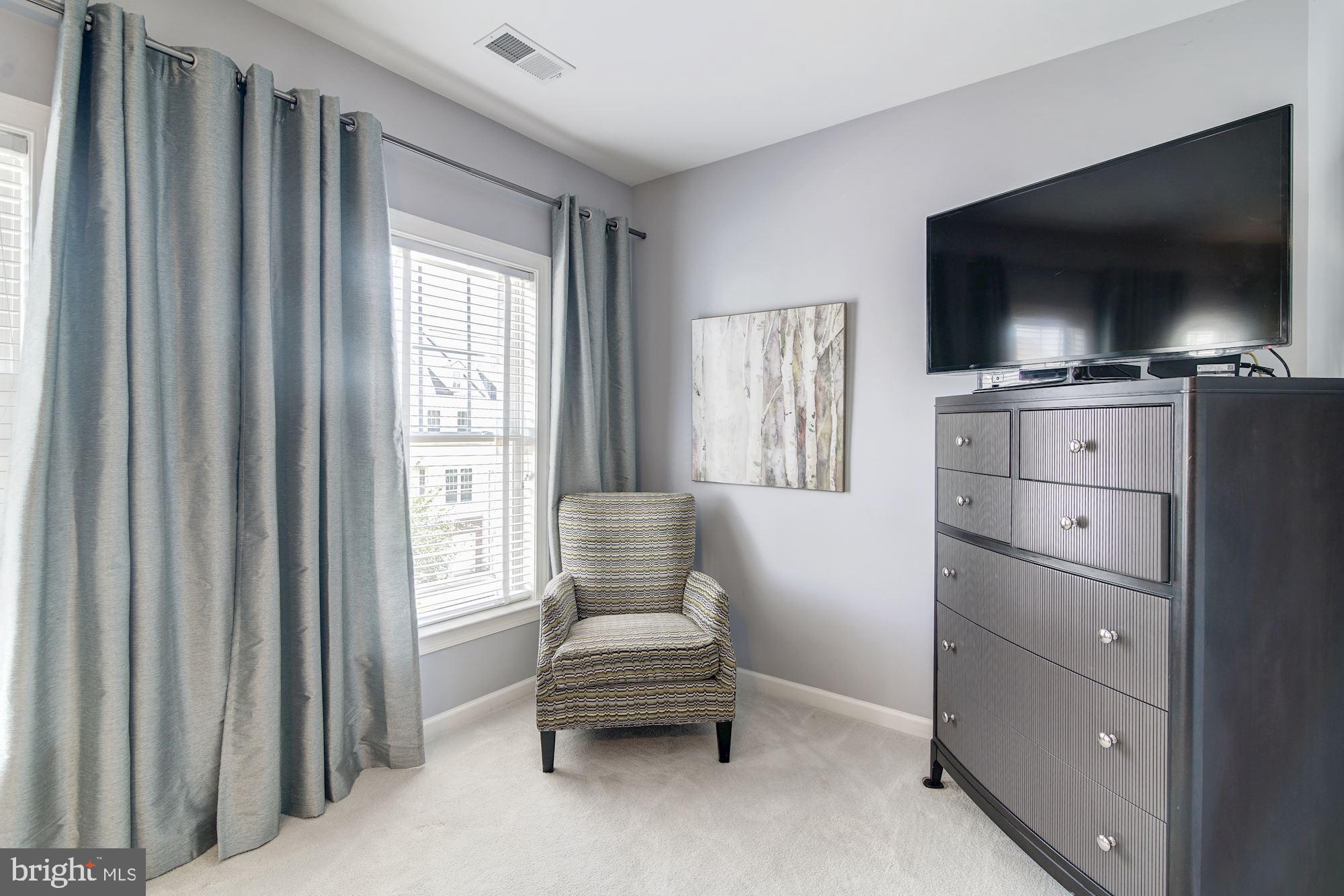 RED ROCK TOWNHOMES - Residential