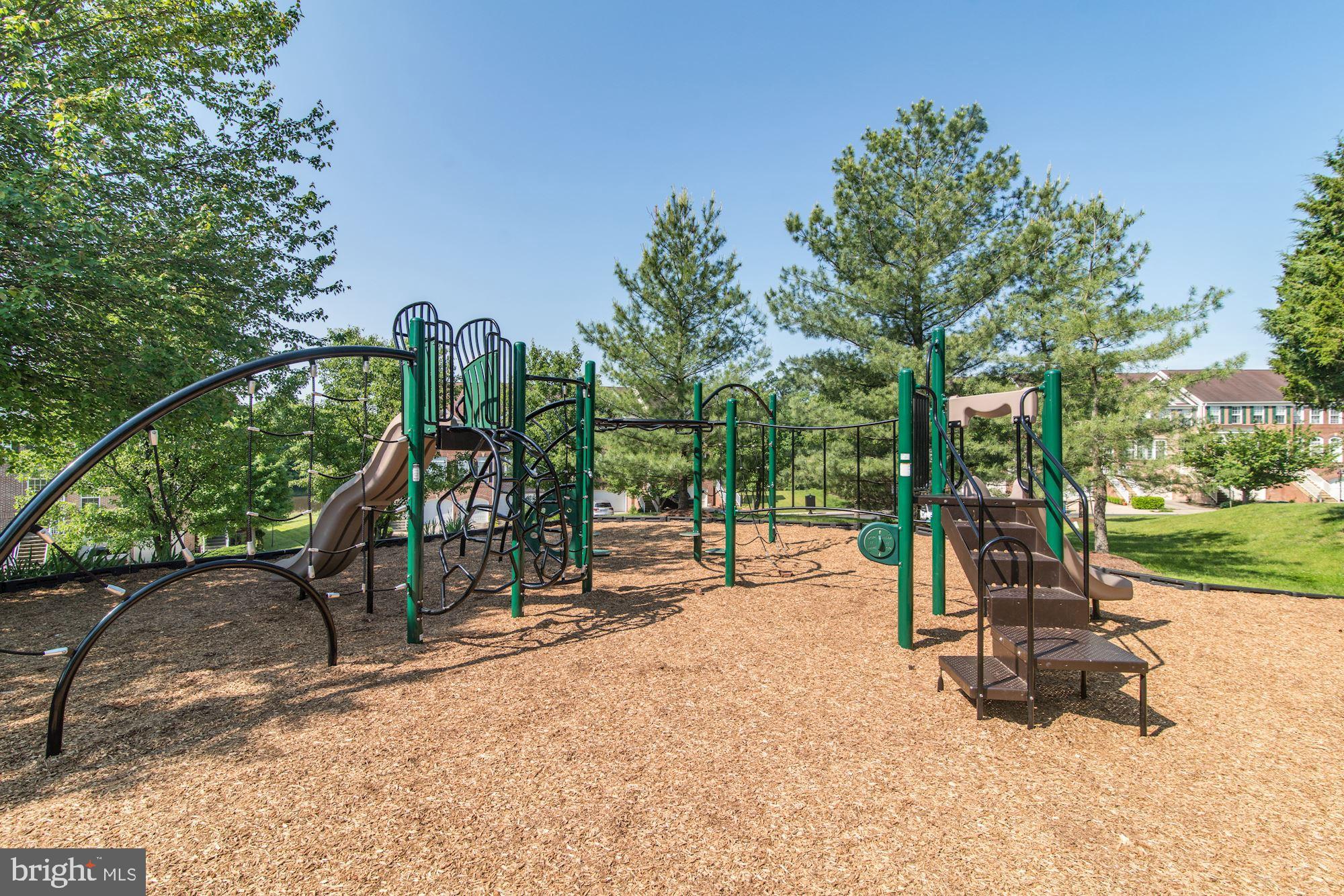 RED ROCK TOWNHOMES - Residential