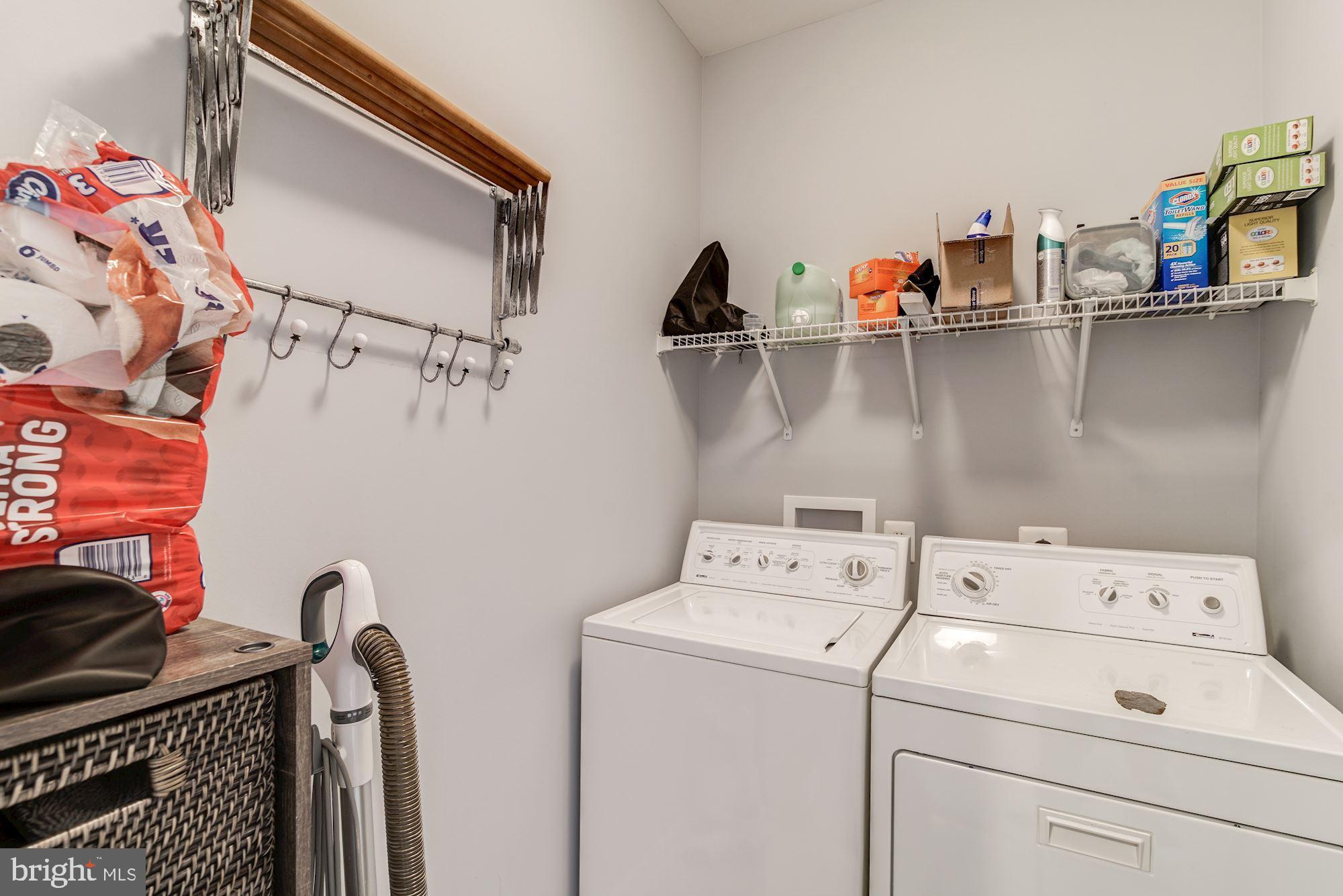 RED ROCK TOWNHOMES - Residential