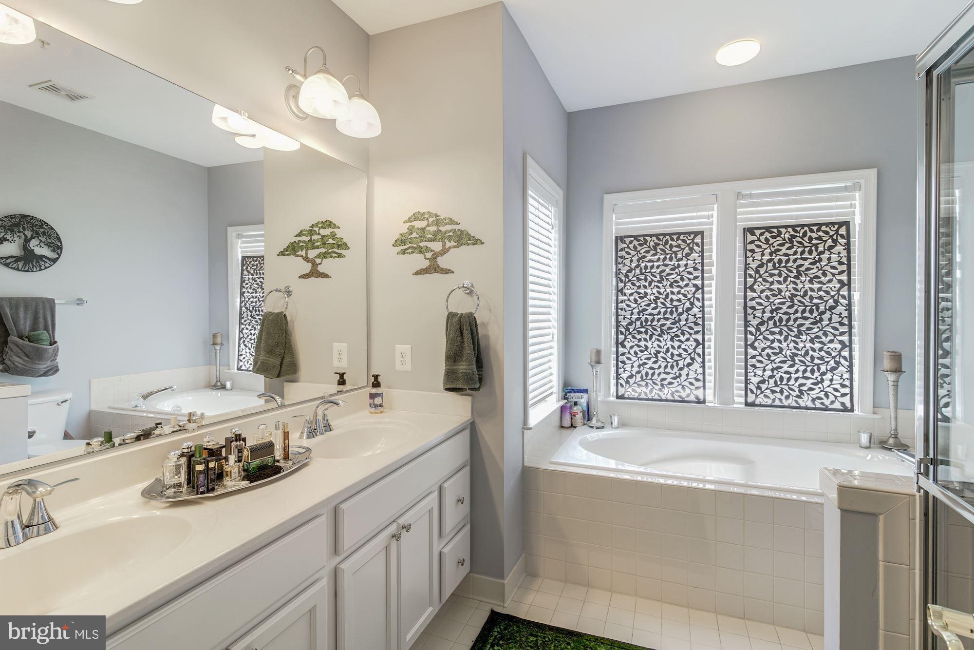 RED ROCK TOWNHOMES - Residential