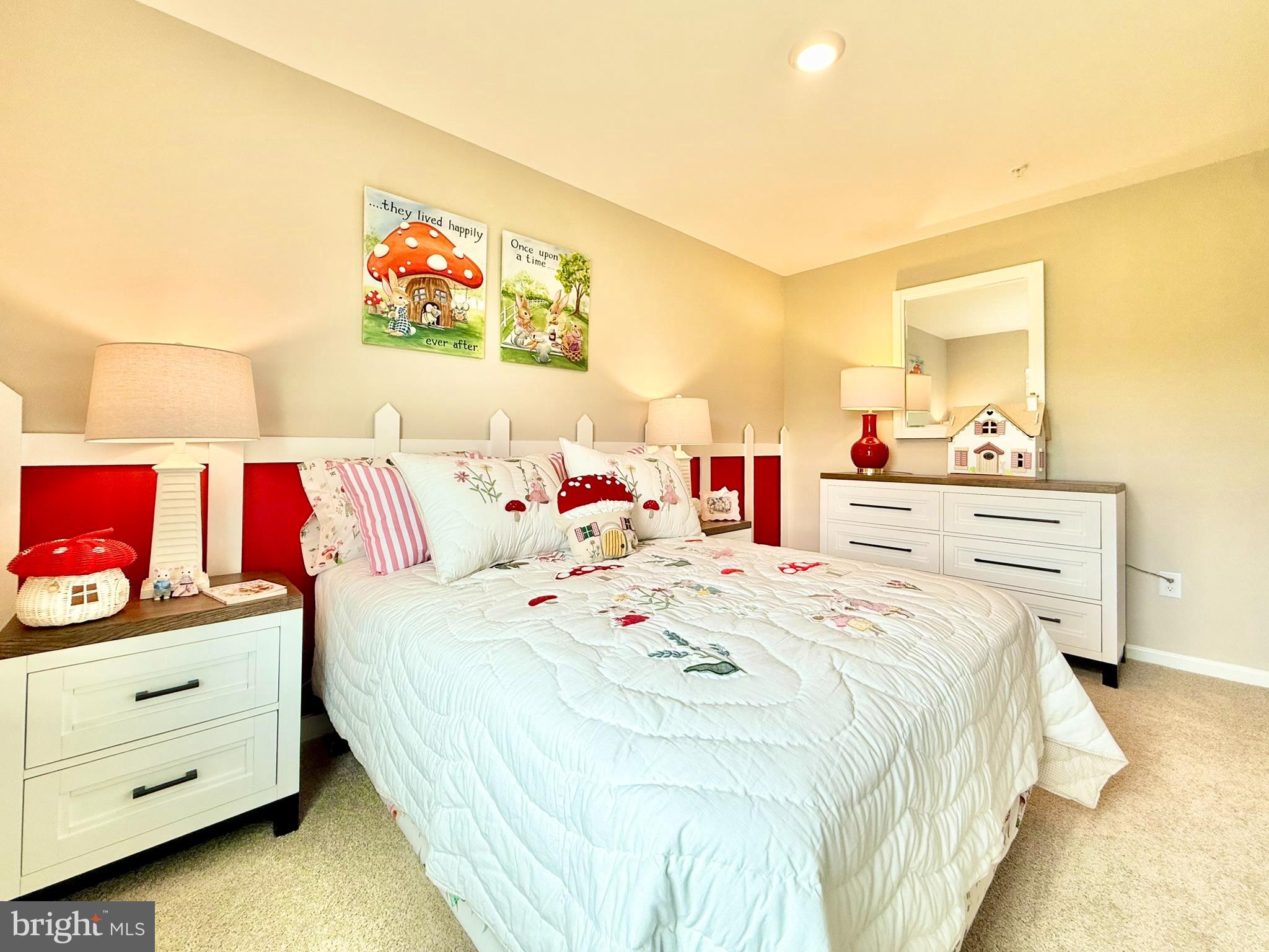 KINNAMON MEADOWS - Residential