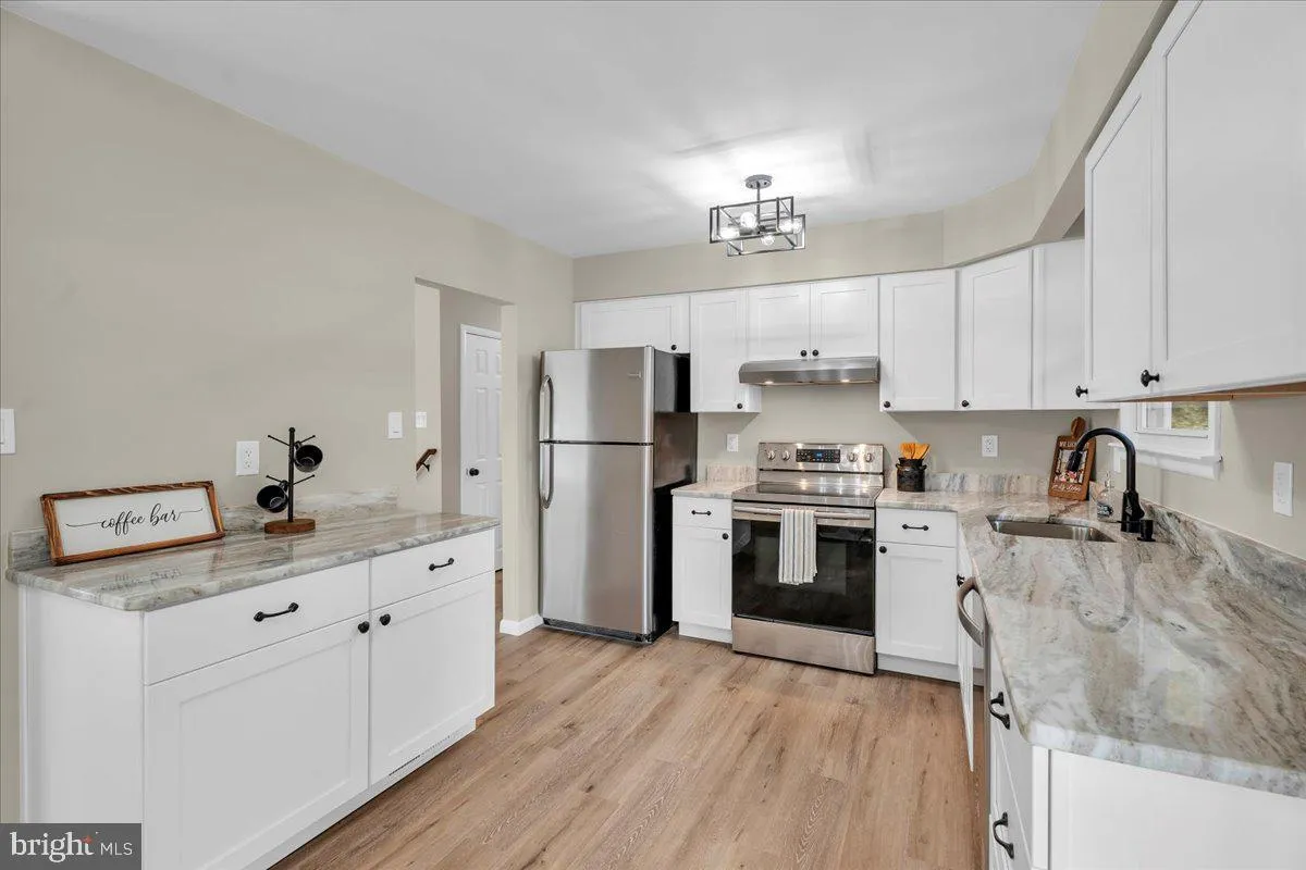 Franklinville, New Jersey 08322, United States, 3 Bedrooms Bedrooms, ,1 BathroomBathrooms,Residential,Active,229228