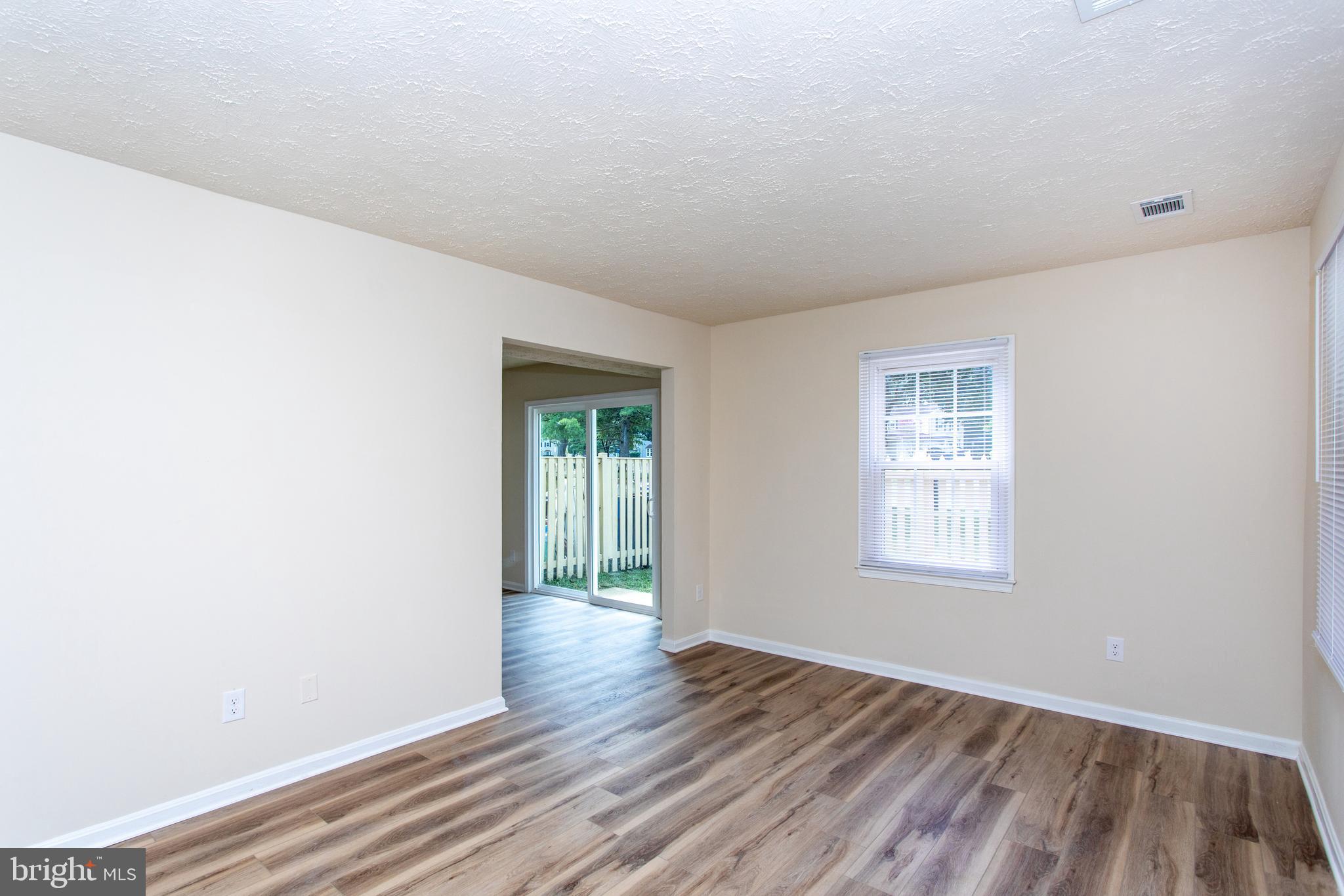 ST CHARLES HUNTINGTON - Residential