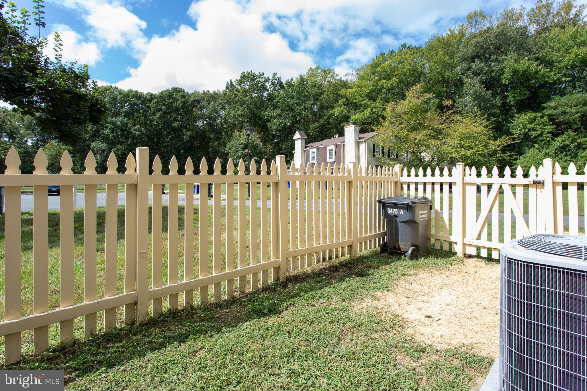 ST CHARLES HUNTINGTON - Residential