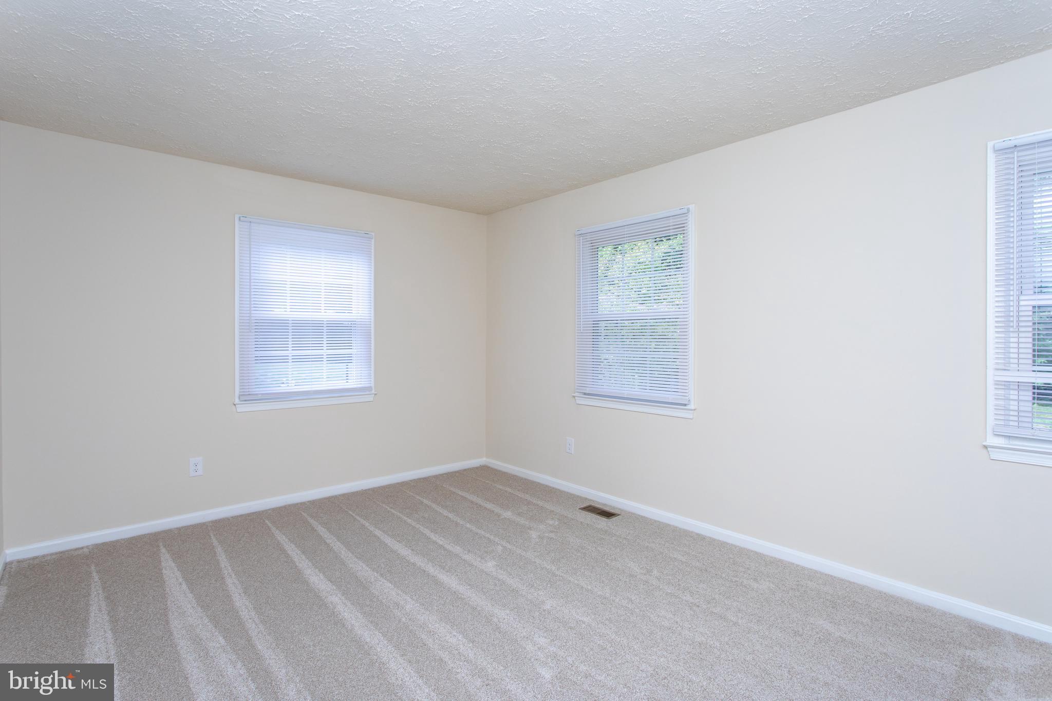 ST CHARLES HUNTINGTON - Residential