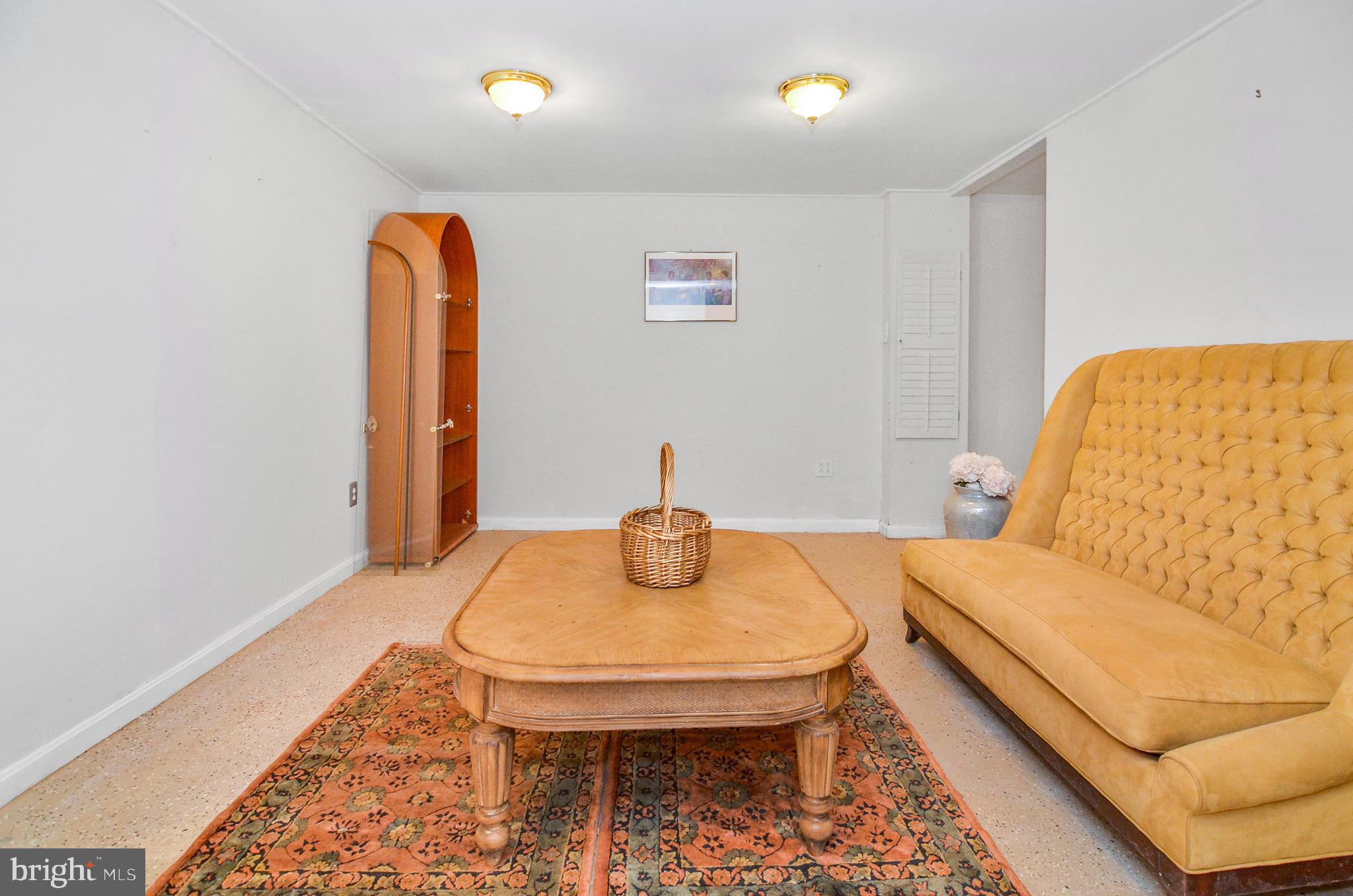 TALL OAKS CROSSING - Residential