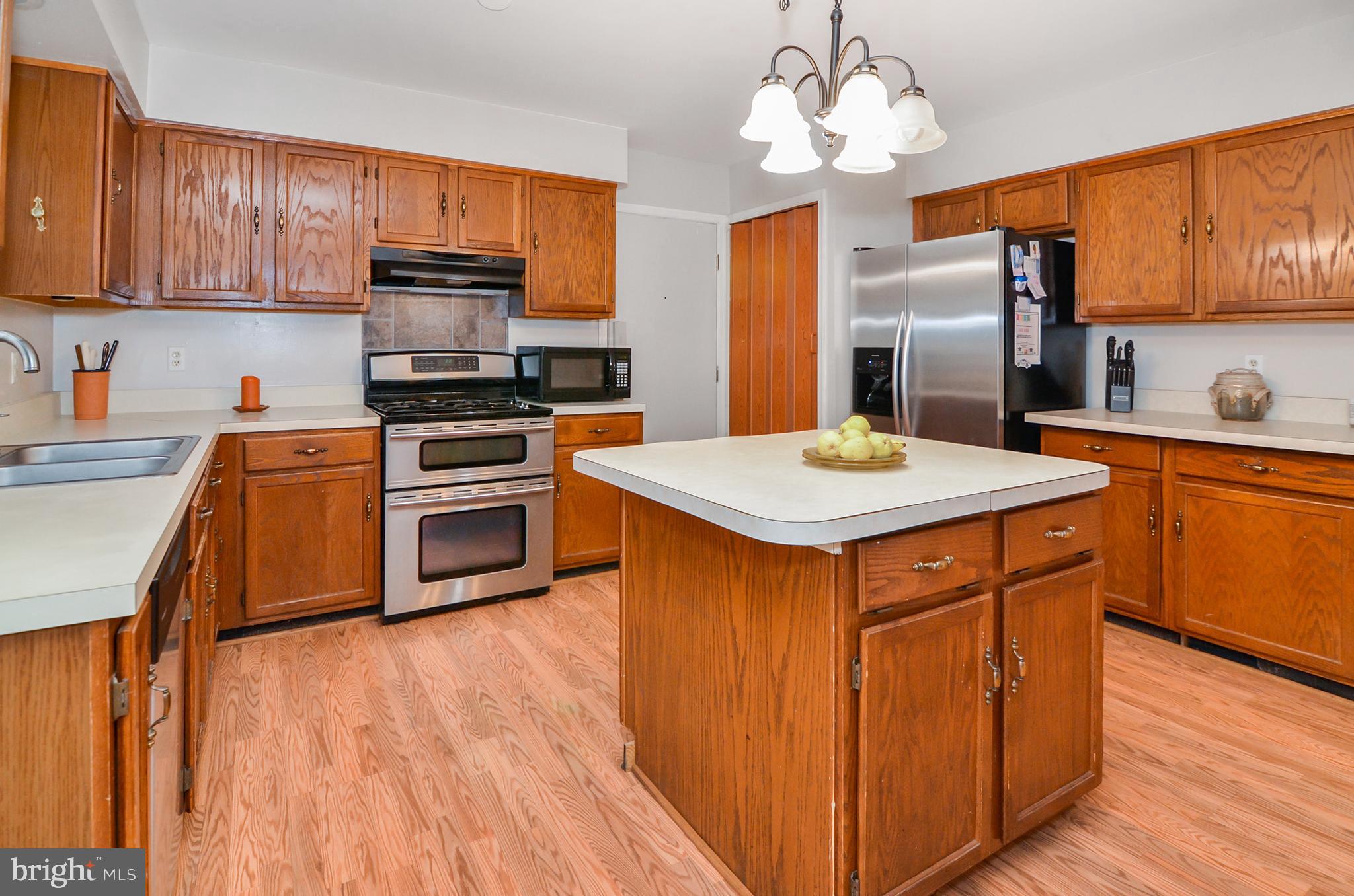 TALL OAKS CROSSING - Residential