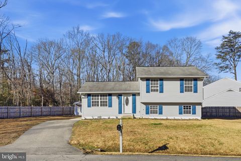 Homes For Sale - 12613 Indian Lane<br/> Charles County, WALDORF, MD 20601