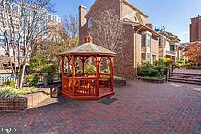 TOWNES OF BALLSTON - Residential