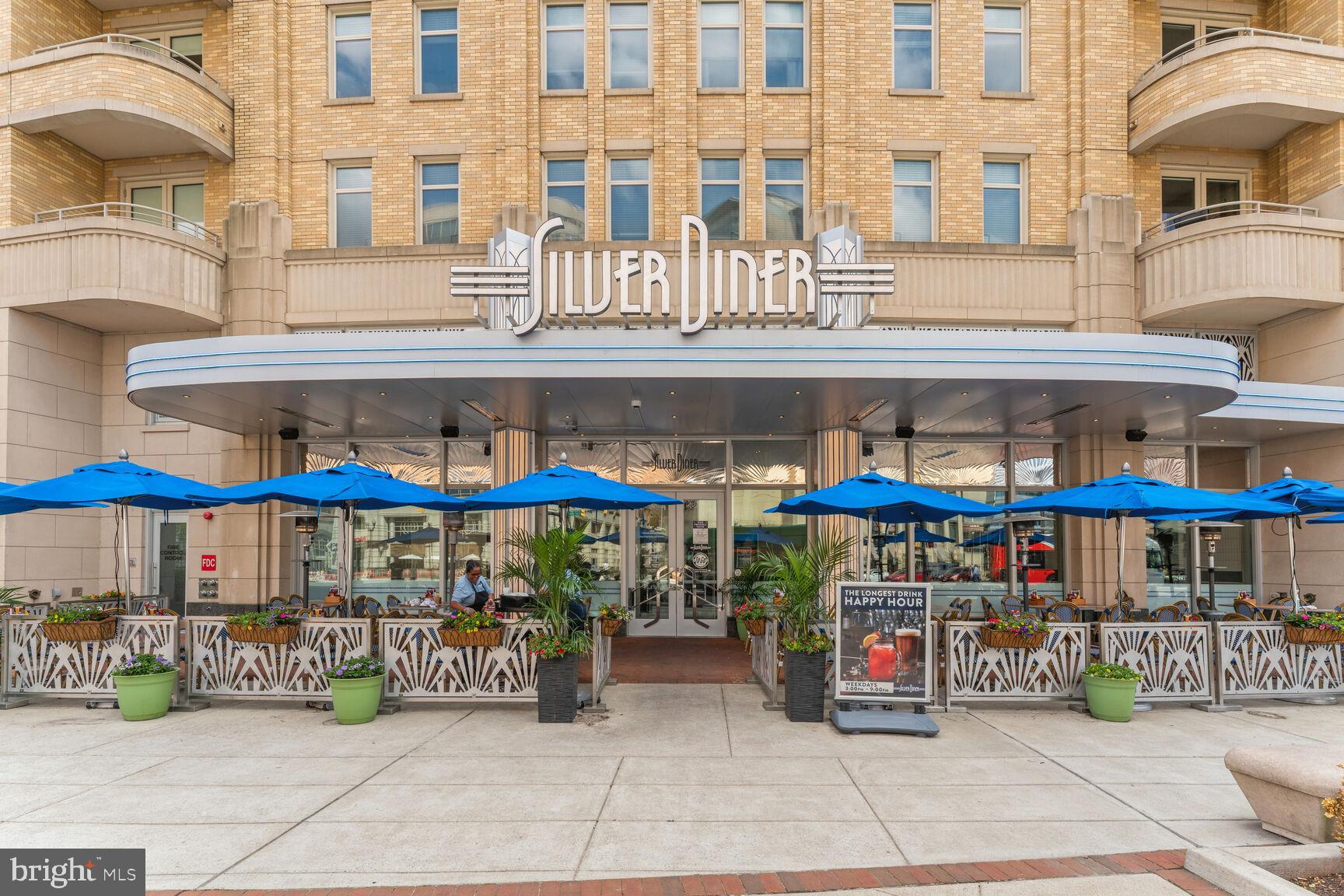 TOWNES OF BALLSTON - Residential