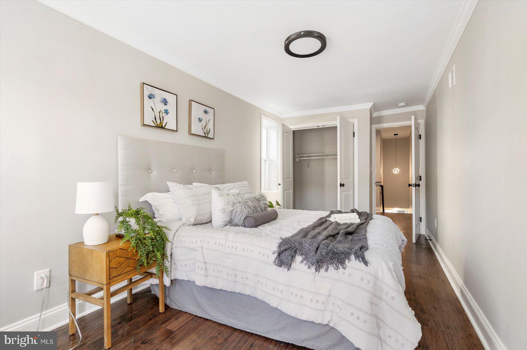 BARCLAY - Residential