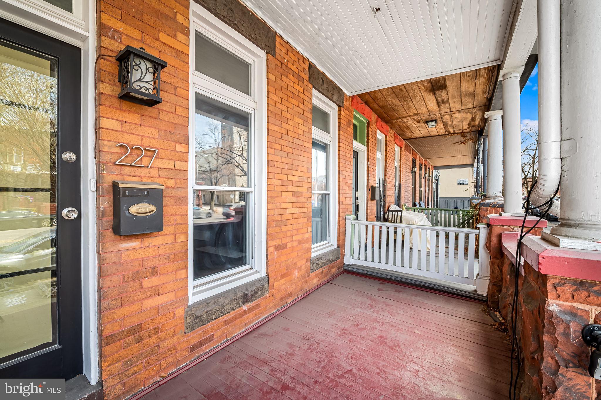 BARCLAY - Residential