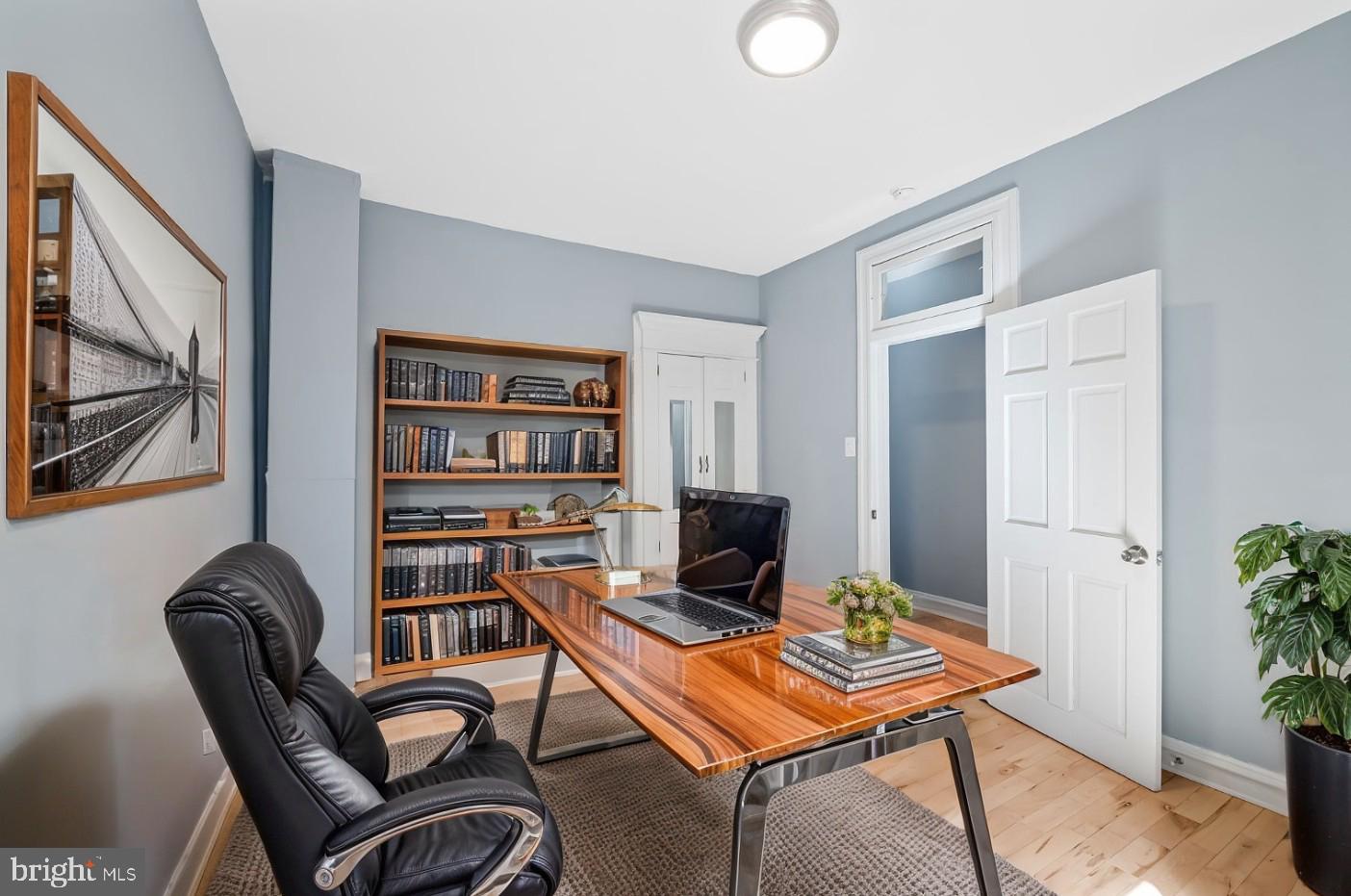BARCLAY - Residential
