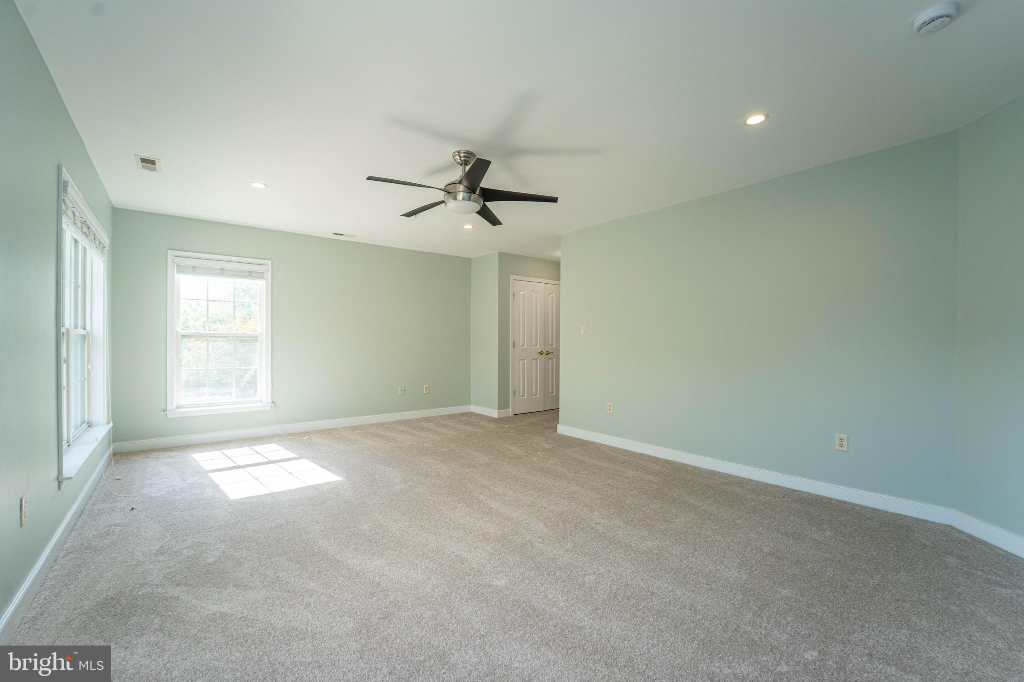 VILLAS AT SNOWDEN OVERLOOK - Residential