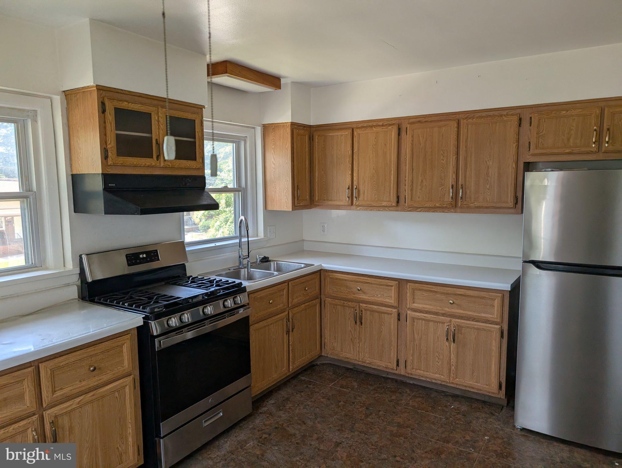 121 69TH STREET