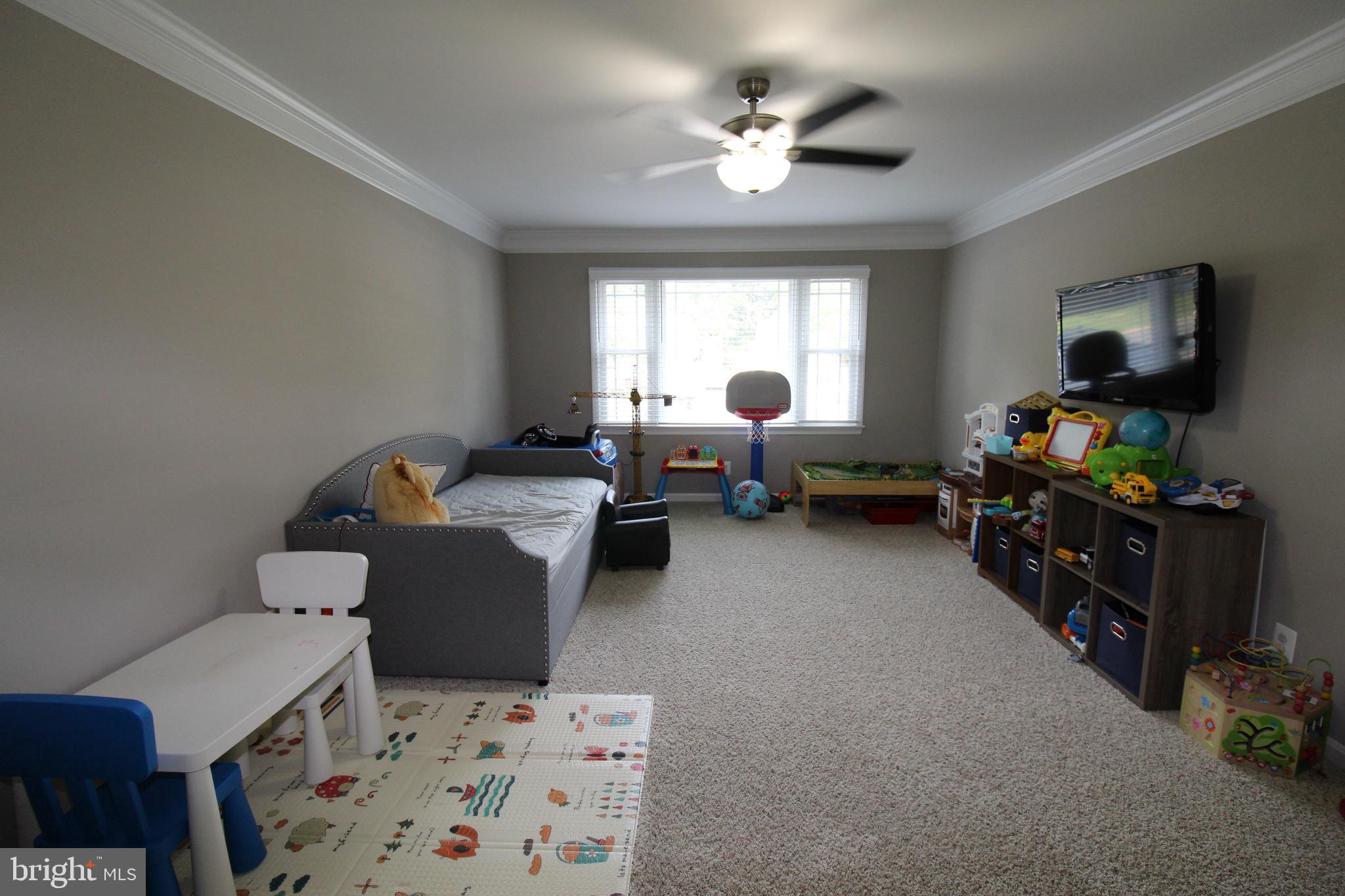 CHANCELLOR GREEN - Residential