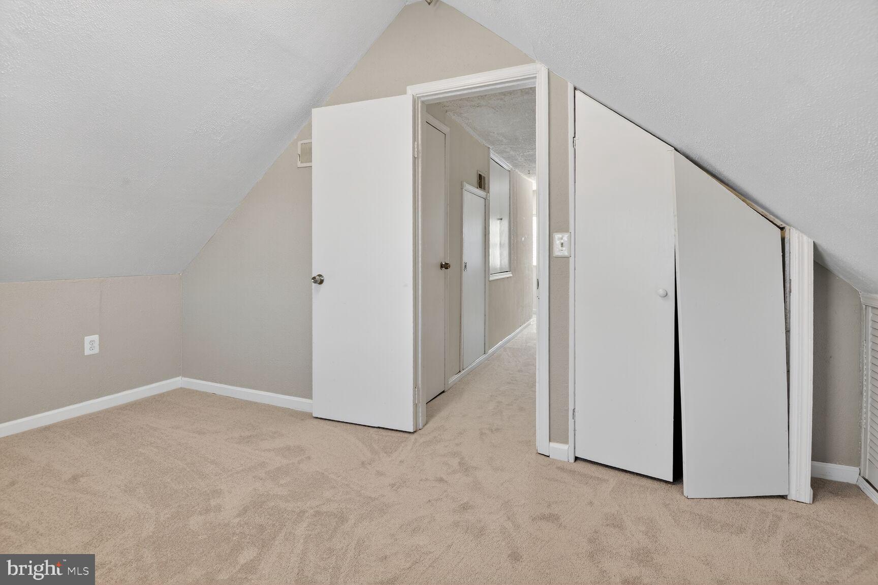 MANASSAS PARK - Residential