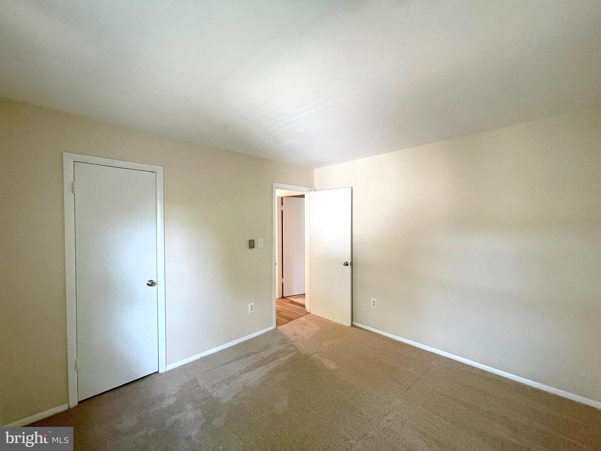 SOUTHAMPTON - Residential Lease