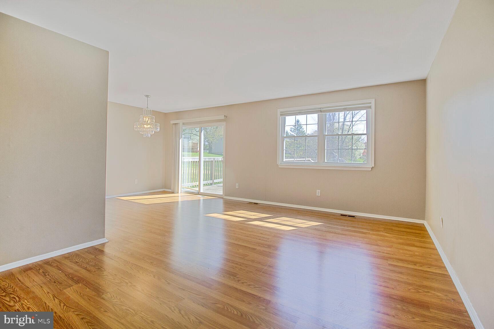 RANDALL - Residential