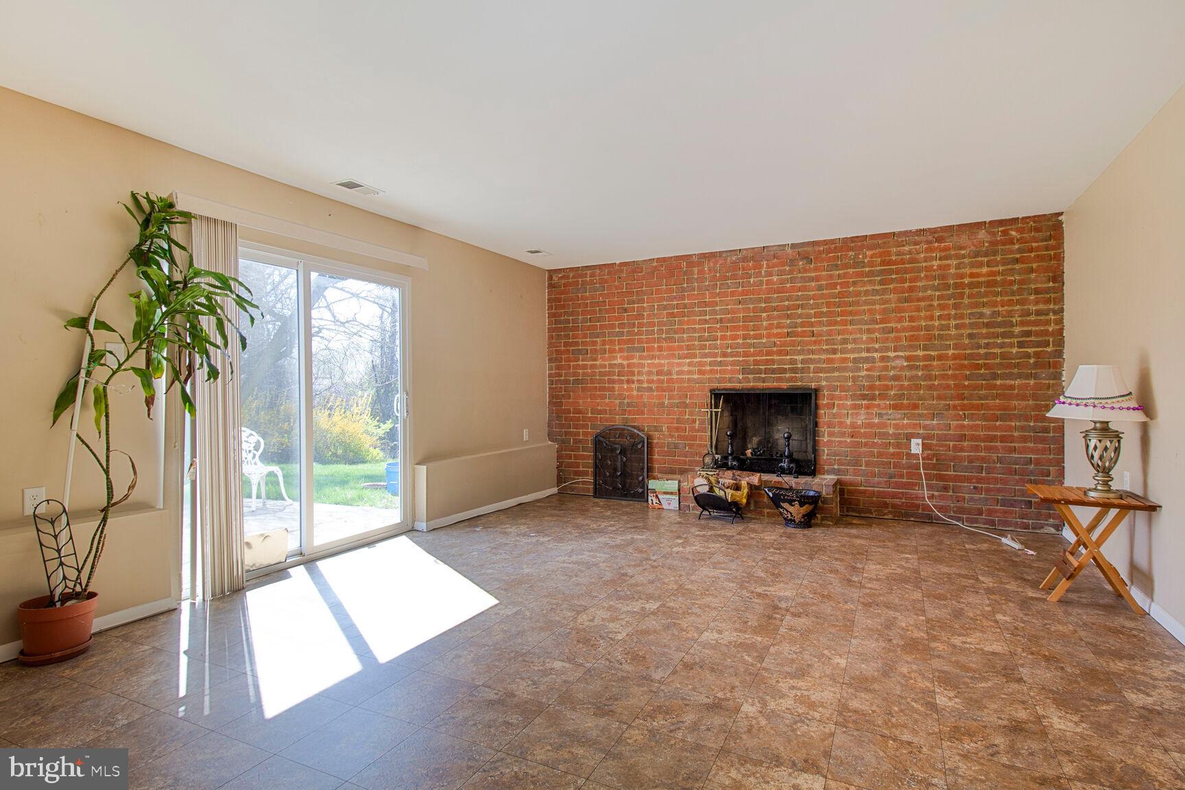 RANDALL - Residential